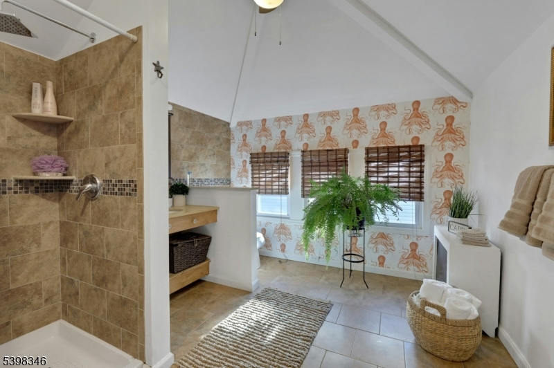 Hawthorne Boro, New Jersey, 07506, United States, 4 Bedrooms Bedrooms, ,2 BathroomsBathrooms,Residential,For Sale,1997241