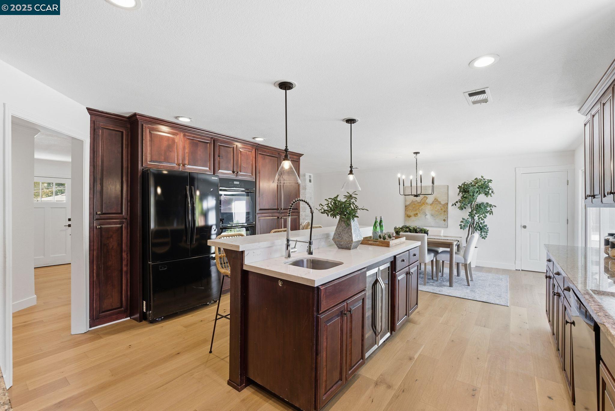 Danville, California, 94526, United States, 5 Bedrooms Bedrooms, ,3 BathroomsBathrooms,Residential,For Sale,1990920