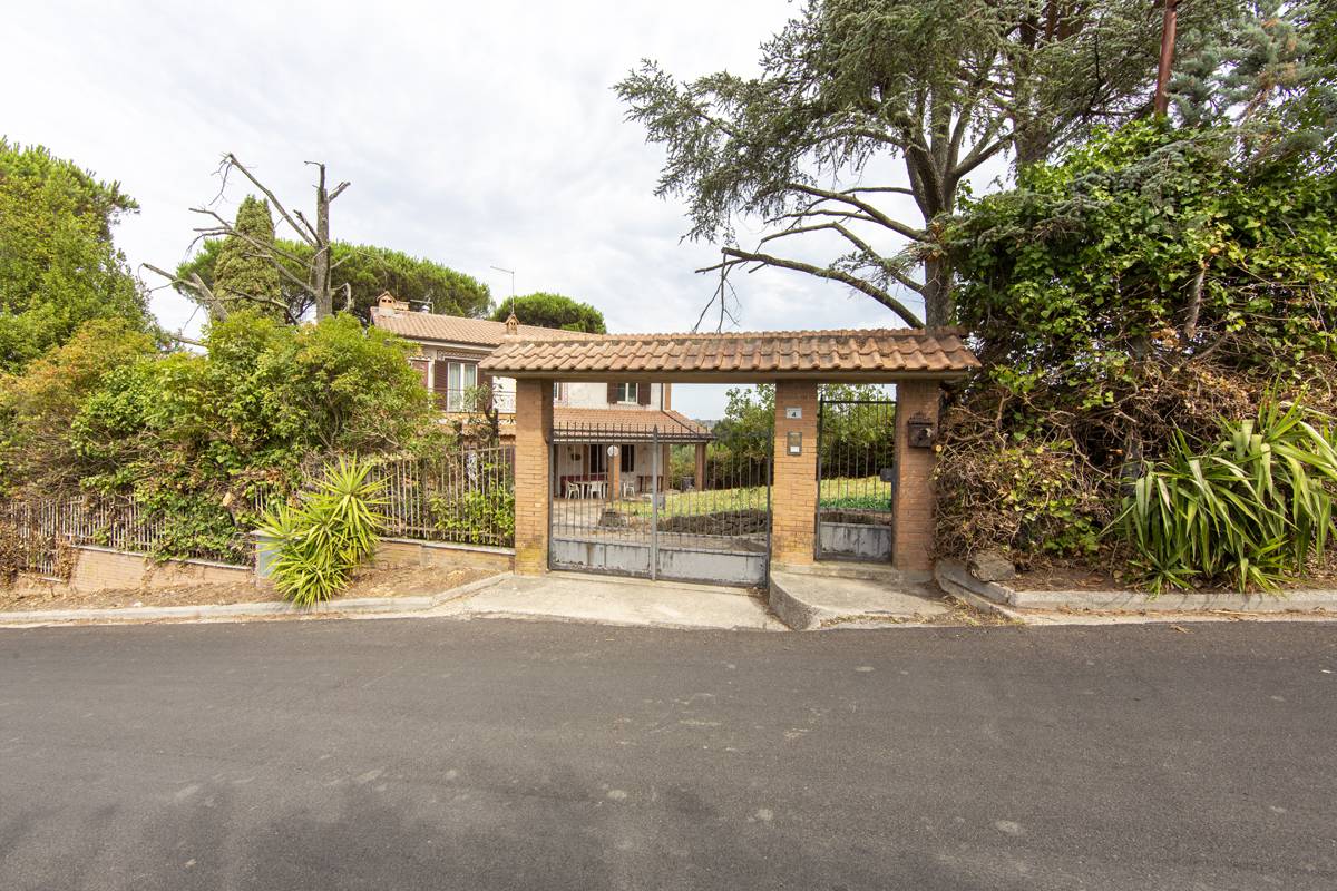 Formello, Roma, 00060, IT, 8 Bedrooms Bedrooms, ,4 BathroomsBathrooms,Residential,For Sale,1947634