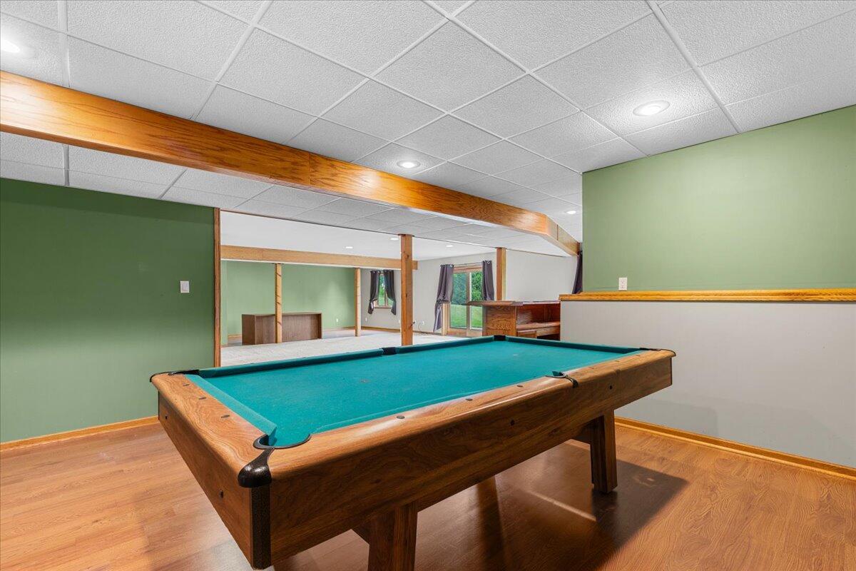 Hubbard, Wisconsin, 53035, United States, 4 Bedrooms Bedrooms, ,4 BathroomsBathrooms,Residential,For Sale,1885428