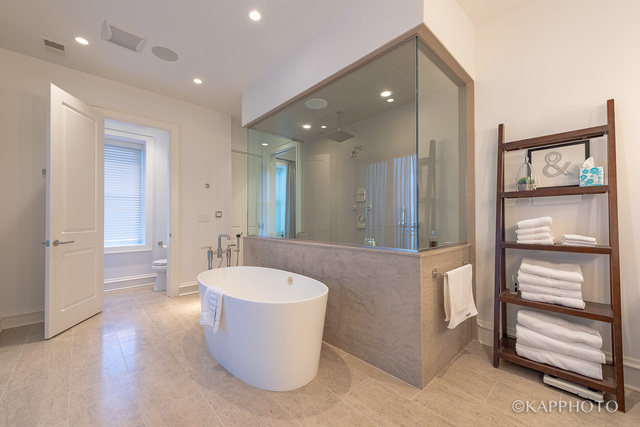 319 West Erie Street, 2W, Chicago, Illinois, 60654, United States, 2 Bedrooms Bedrooms, ,3 BathroomsBathrooms,Residential,For Sale,319 West Erie Street , 2W,1010581