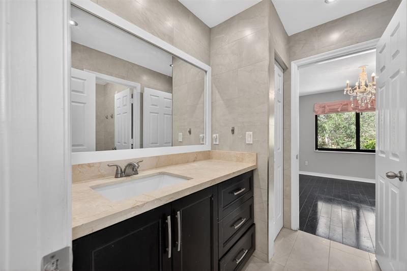 Weston, Florida, 33332, United States, 5 Bedrooms Bedrooms, ,4 BathroomsBathrooms,Residential,For Sale,2003132