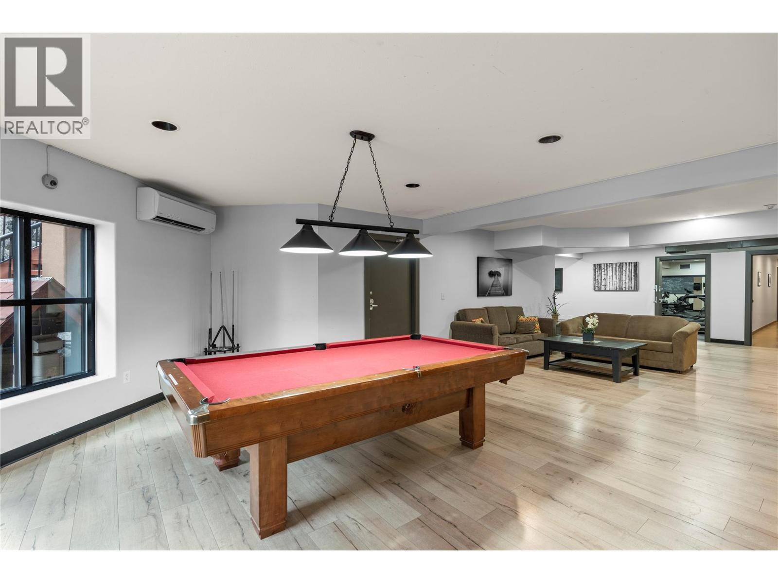 KELOWNA, British Columbia, V1Z 3R8, CA, 2 Bedrooms Bedrooms, ,2 BathroomsBathrooms,Residential,For Sale,1950857