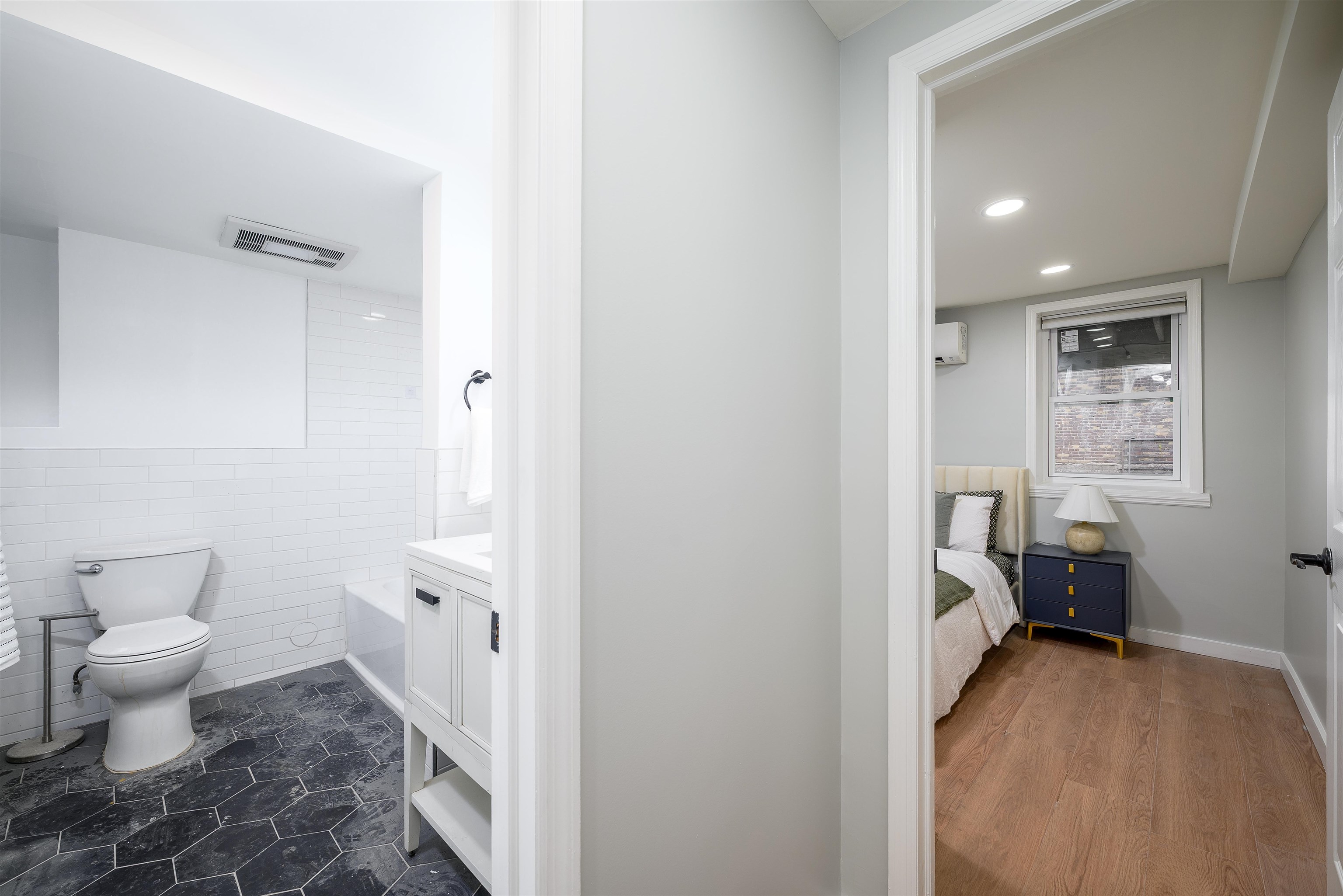 Jersey City, New Jersey, 07307, United States, 3 Bedrooms Bedrooms, ,2 BathroomsBathrooms,Residential,For Sale,1996189