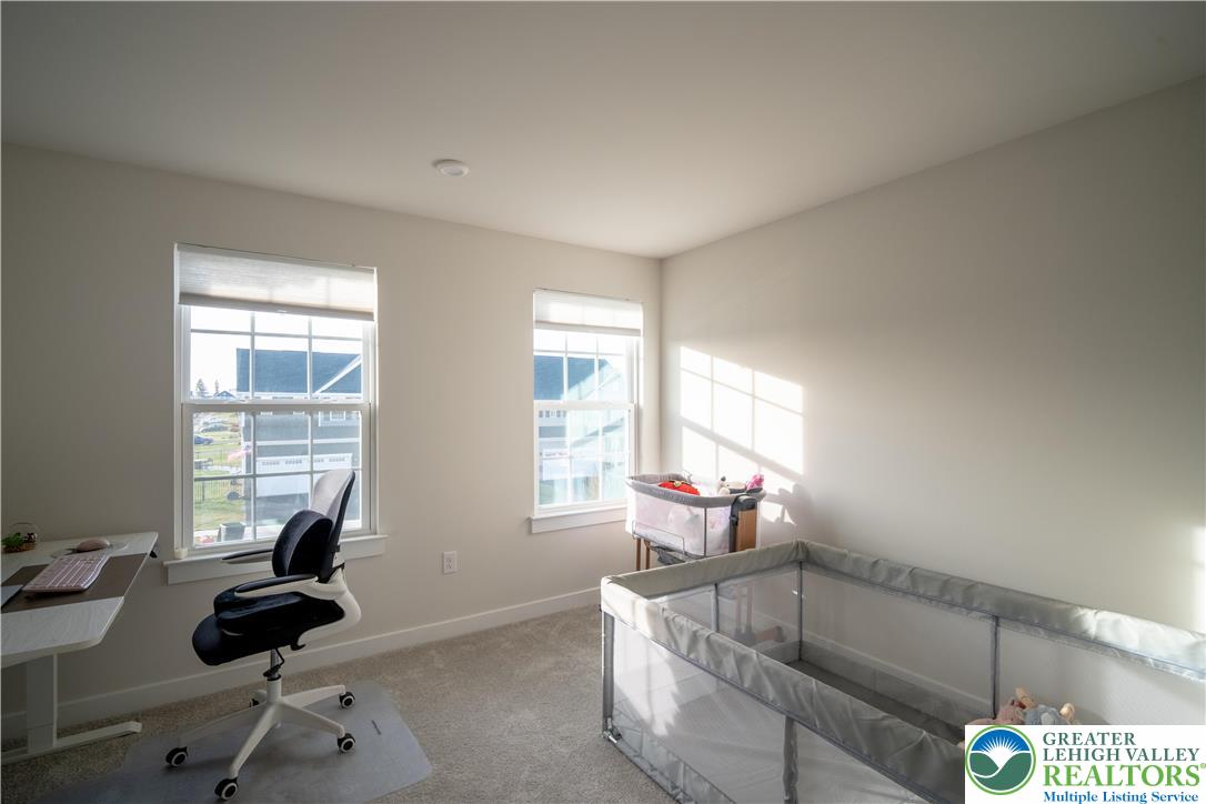 North Catasauqua Bor, Pennsylvania, 18032, United States, 4 Bedrooms Bedrooms, ,4 BathroomsBathrooms,Residential,For Sale,2001673