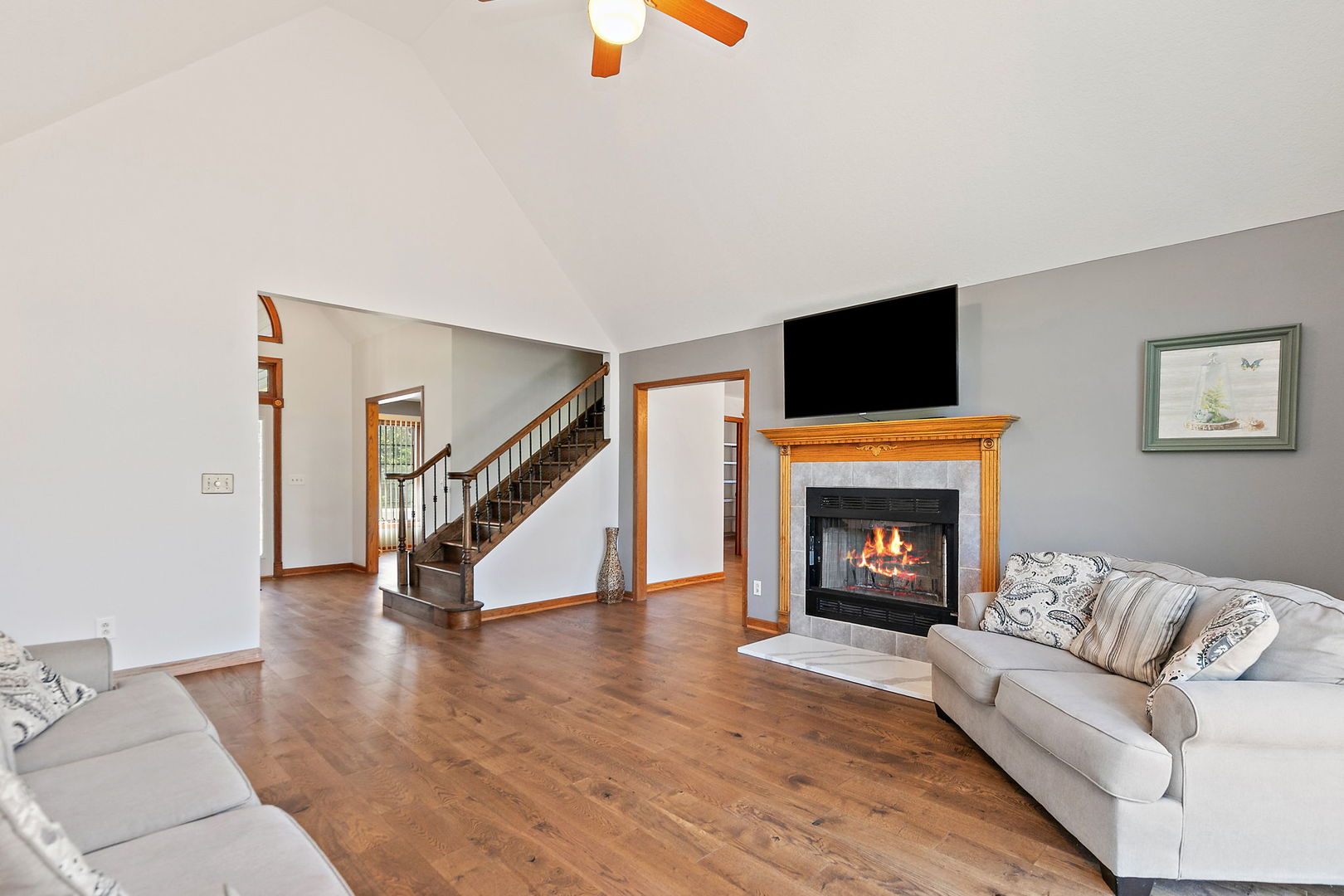 Custer Park, Illinois, 60481, United States, 4 Bedrooms Bedrooms, ,3 BathroomsBathrooms,Residential,For Sale,1977920