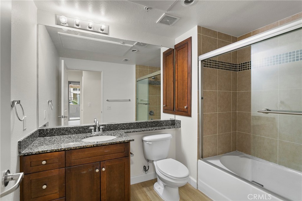 Irvine, California, 92612, United States, 1 Bedroom Bedrooms, ,1 BathroomBathrooms,Residential,For Sale,1883218