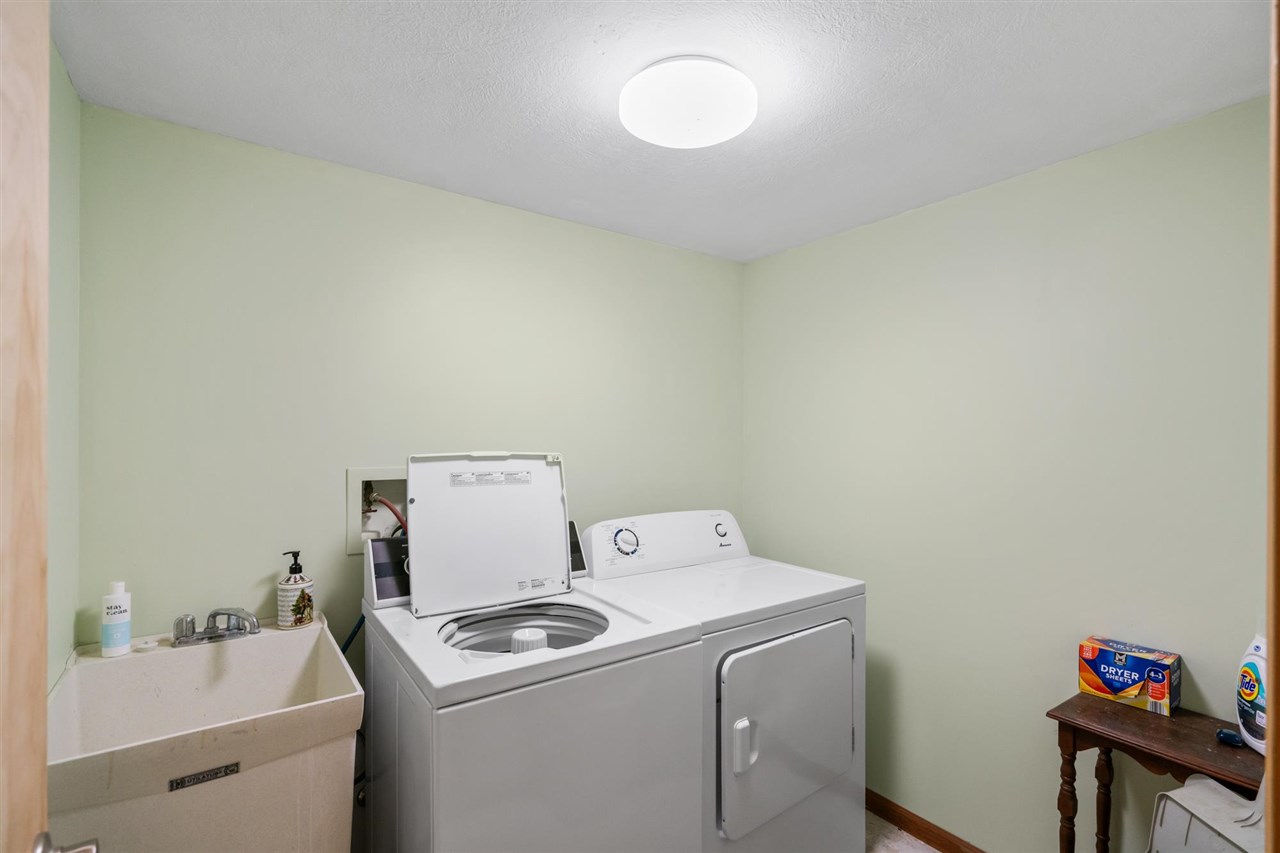 Harbor Springs, Michigan, 49740, United States, 3 Bedrooms Bedrooms, ,2 BathroomsBathrooms,Residential,For Sale,1989648