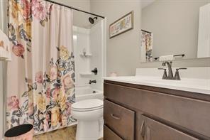 Canton, Georgia, 30114, United States, 5 Bedrooms Bedrooms, ,4 BathroomsBathrooms,Residential,For Sale,1908489