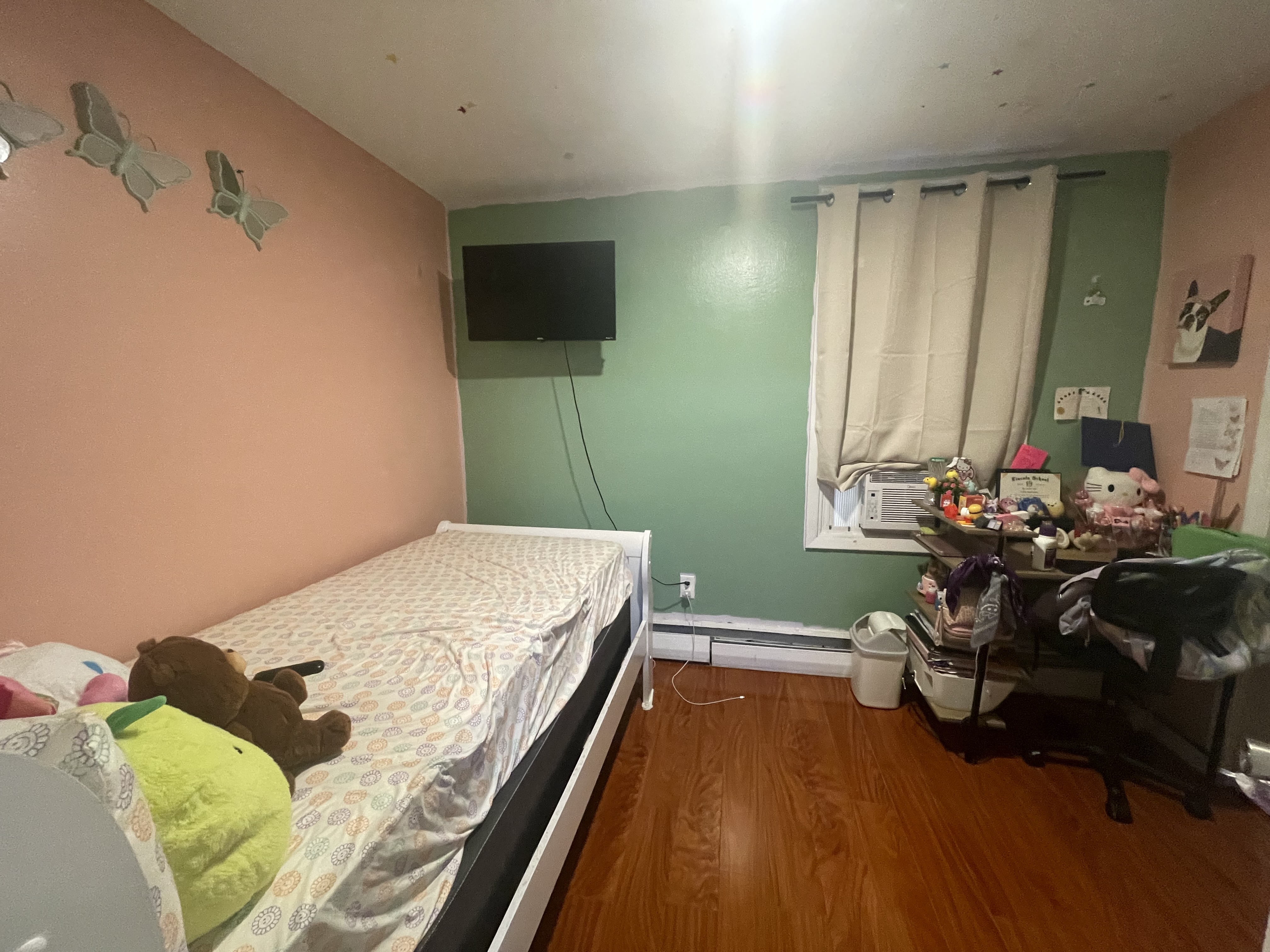 Fairview, New Jersey, 07022, United States, 3 Bedrooms Bedrooms, ,1 BathroomBathrooms,Residential,For Sale,1935345