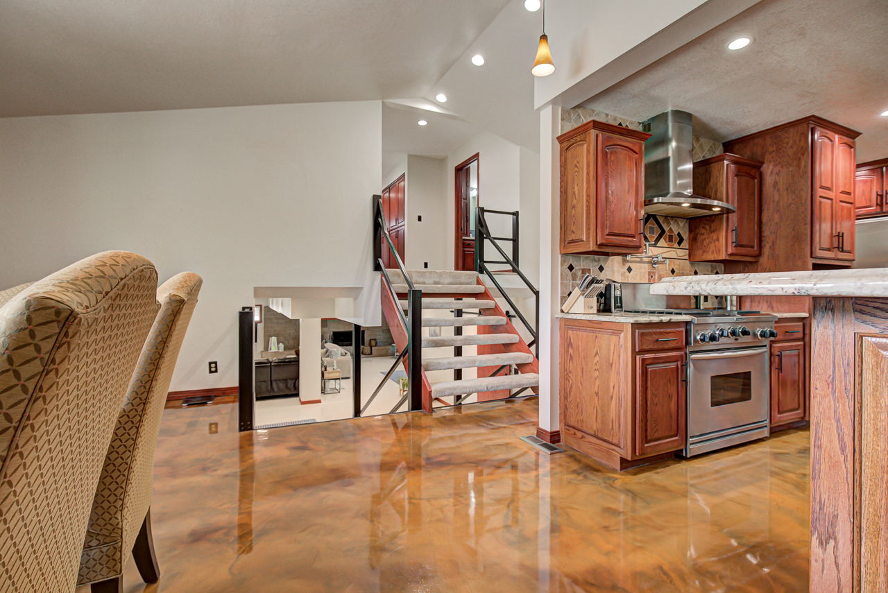 Enid, Oklahoma, 73703, United States, 4 Bedrooms Bedrooms, ,3 BathroomsBathrooms,Residential,For Sale,1810033