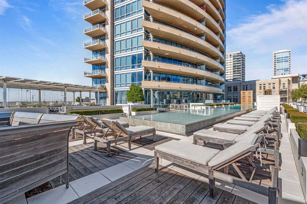 Dallas, Texas, 75219, United States, 2 Bedrooms Bedrooms, ,3 BathroomsBathrooms,Residential,For Sale,1916965