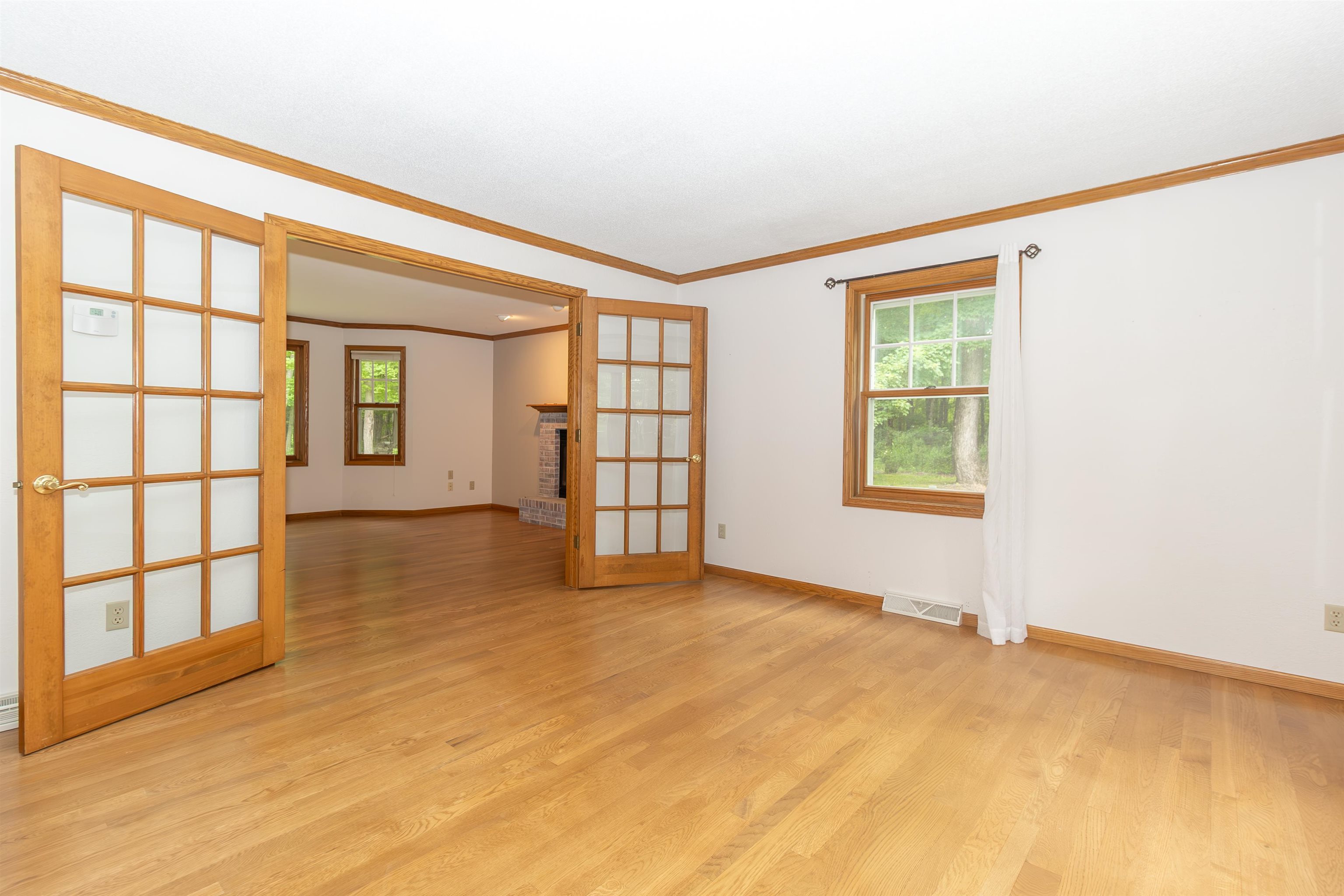WAUPACA, Wisconsin, 54981, United States, 4 Bedrooms Bedrooms, ,3 BathroomsBathrooms,Residential,For Sale,1913222