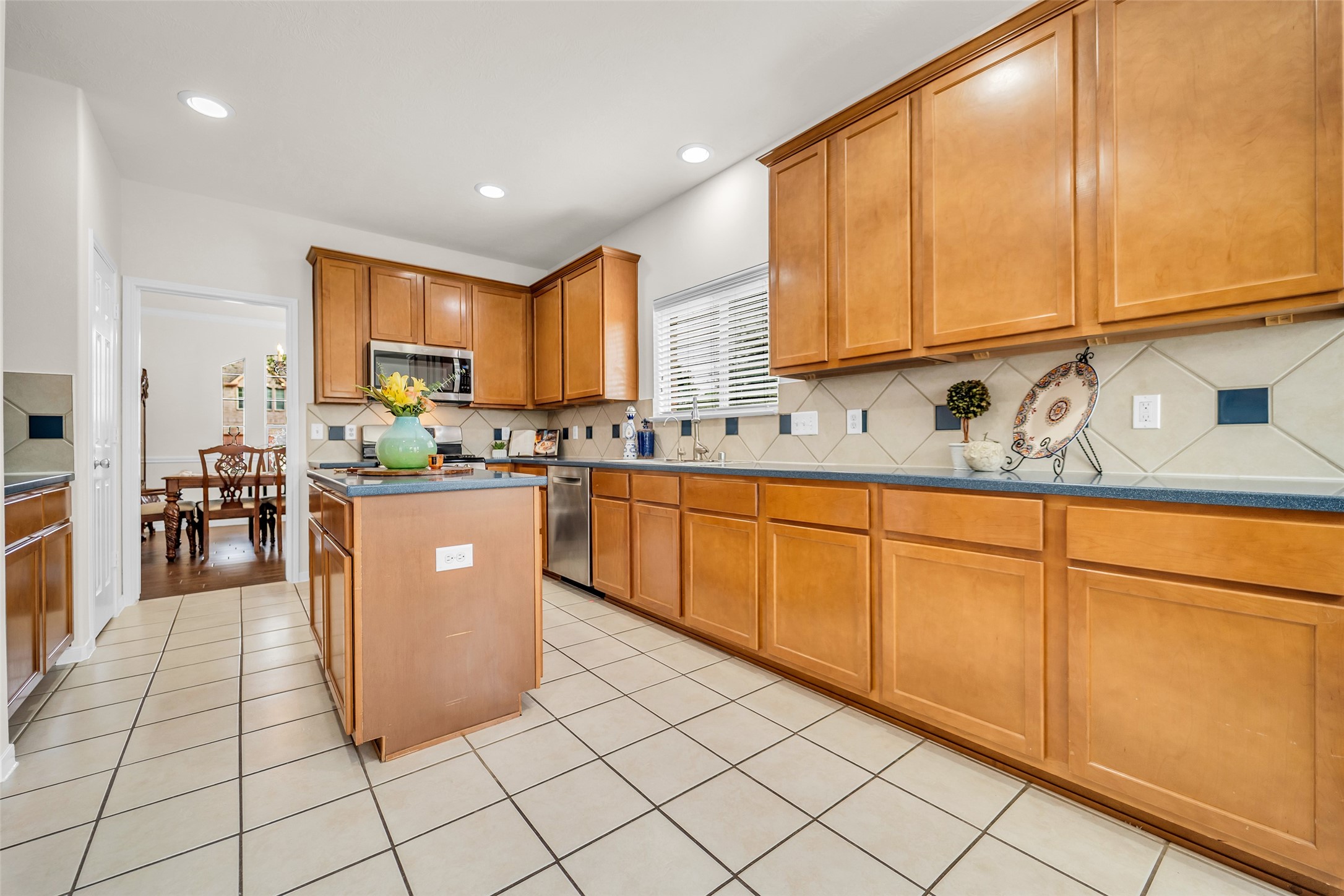 Katy, Texas, 77494, United States, 5 Bedrooms Bedrooms, ,4 BathroomsBathrooms,Residential,For Sale,1971356