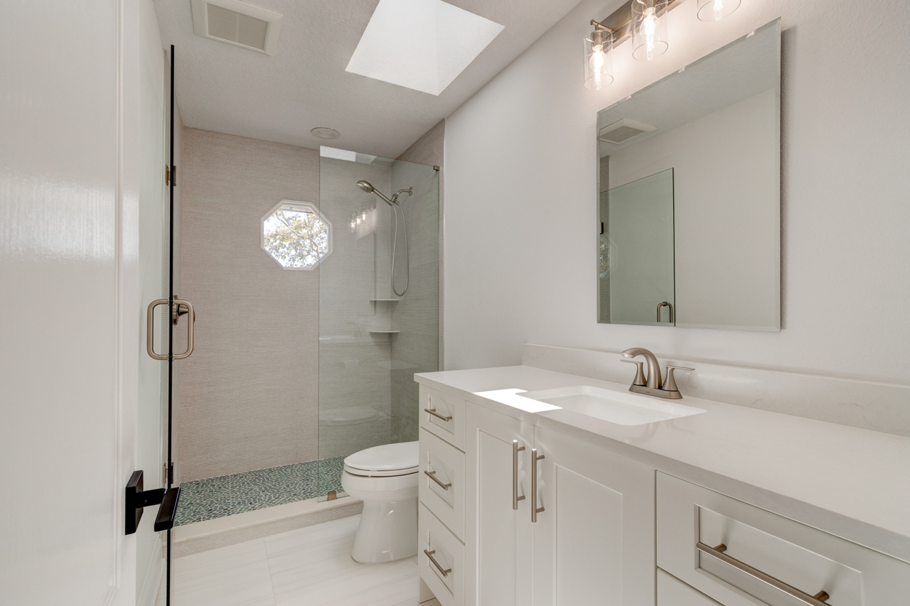 Port Orange, Florida, 32128, United States, 5 Bedrooms Bedrooms, ,3 BathroomsBathrooms,Residential,For Sale,1976466