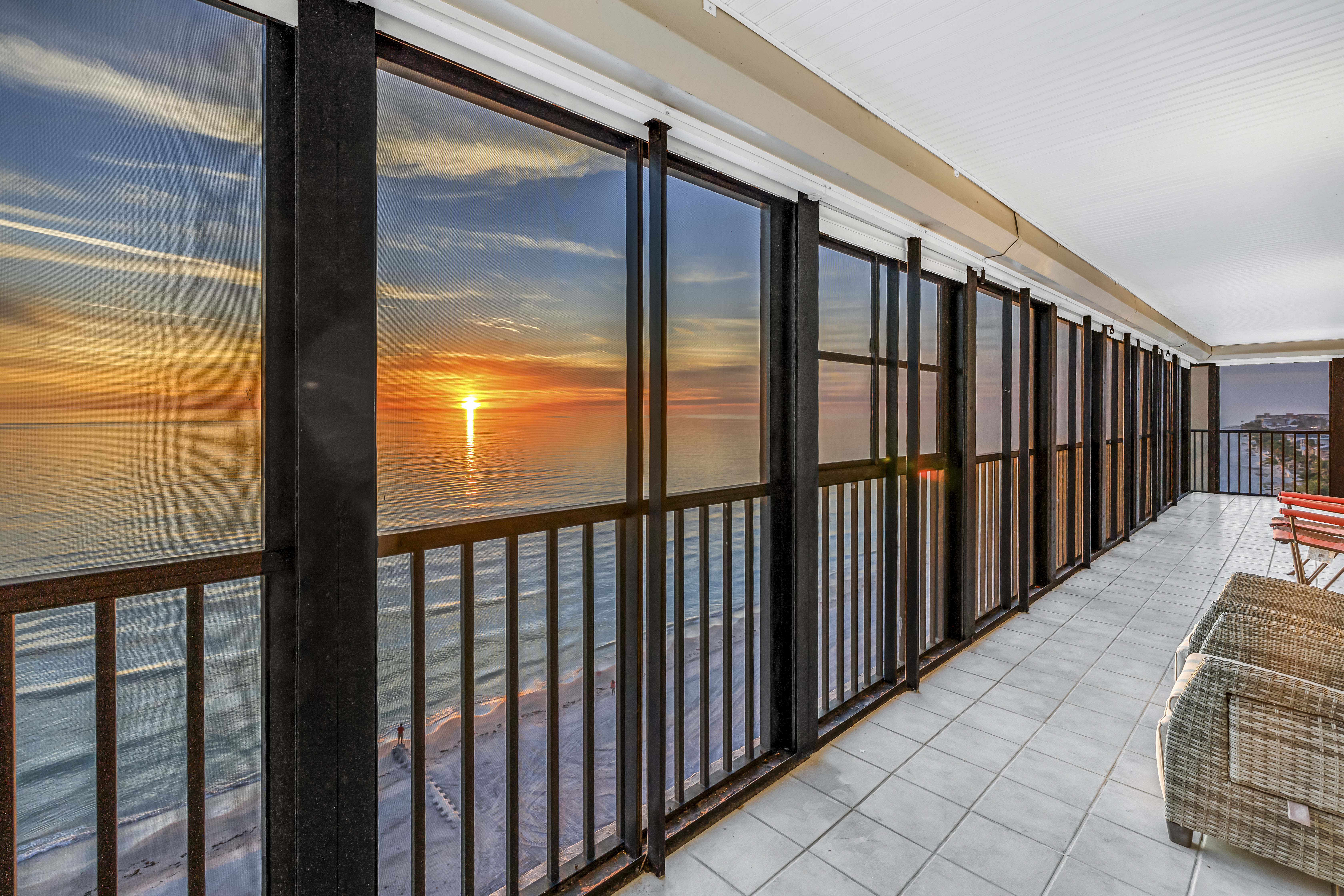 Madeira Beach, Florida, 33708, United States, 3 Bedrooms Bedrooms, ,2 BathroomsBathrooms,Residential,For Sale,2008549