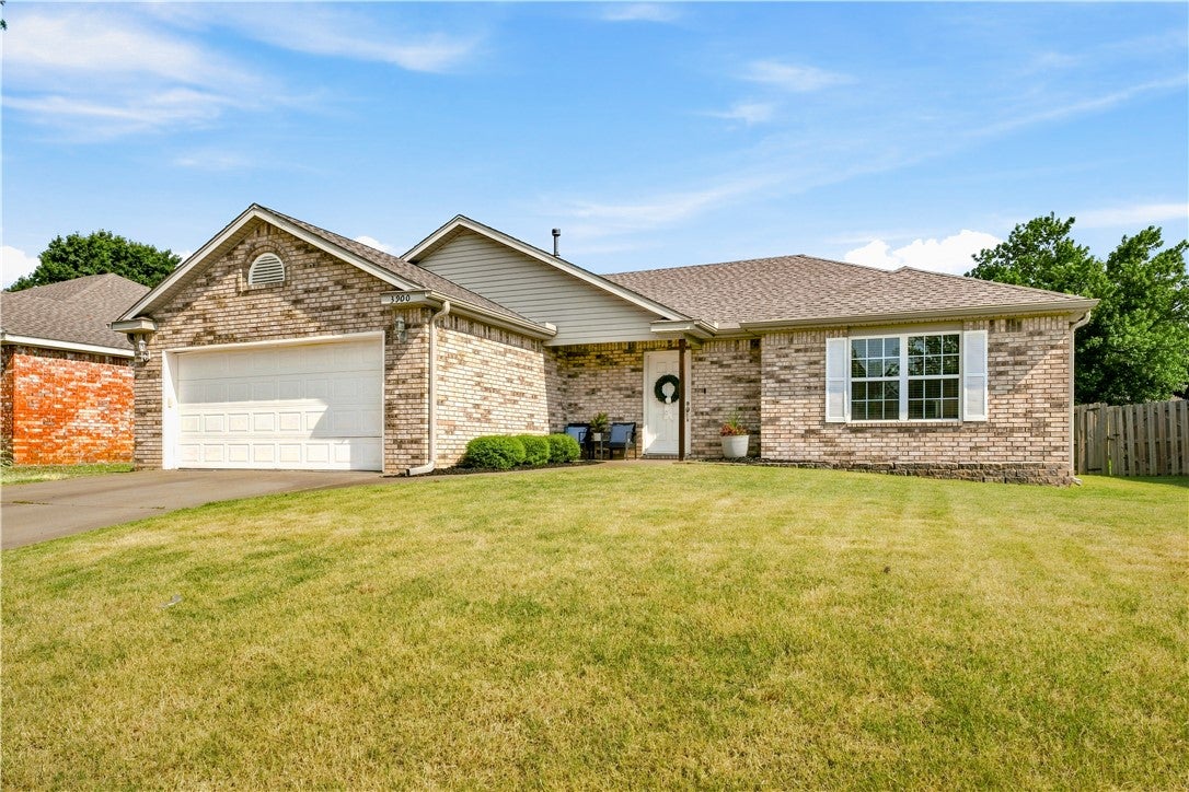 Hansom Loop, Bentonville, AR 72712 #1