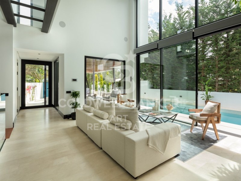 Marbella, Andalusia, ES, 5 Bedrooms Bedrooms, ,6 BathroomsBathrooms,Residential,For Sale,1804123