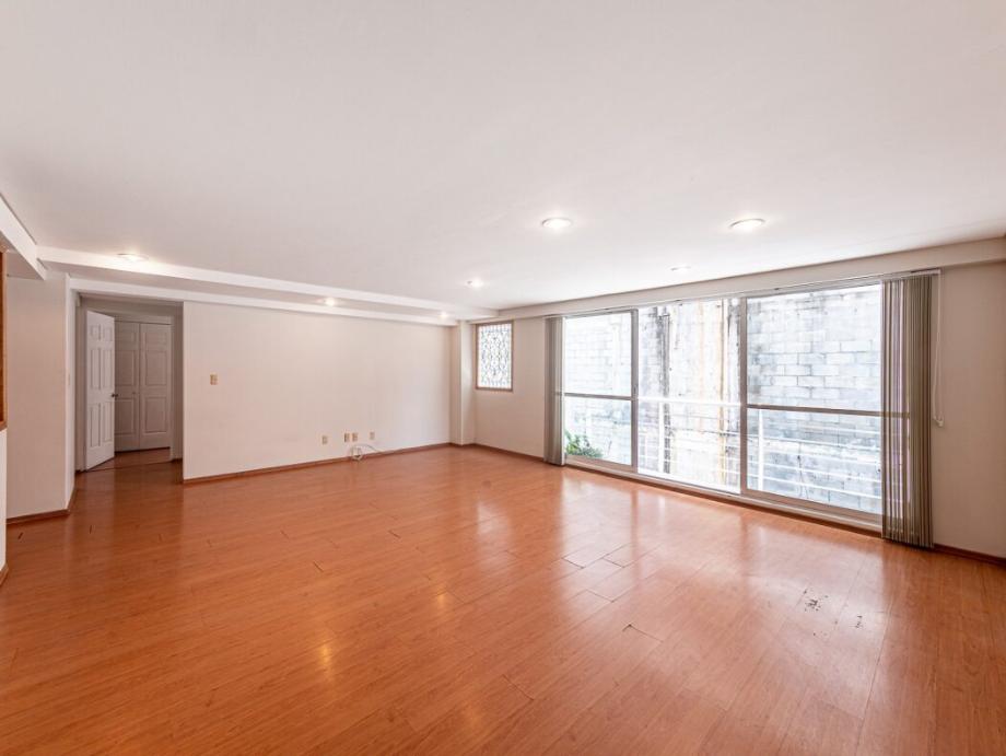 Rio Panuco, Cuauhtémoc, Ciudad de México, 06500, Mexico, 2 Bedrooms Bedrooms, ,2 BathroomsBathrooms,Residential,For Sale,Rio Panuco,1676779