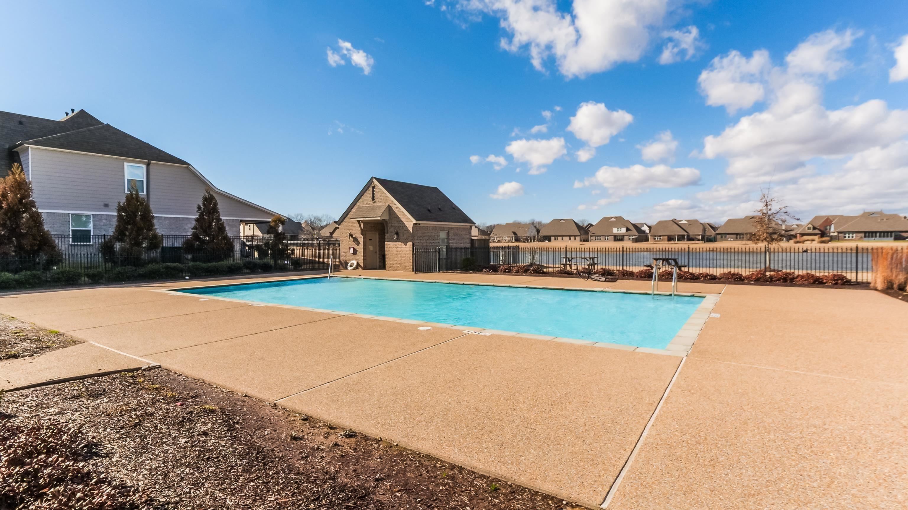 Arlington, Tennessee, 38002, United States, 4 Bedrooms Bedrooms, ,3 BathroomsBathrooms,Residential,For Sale,1925722