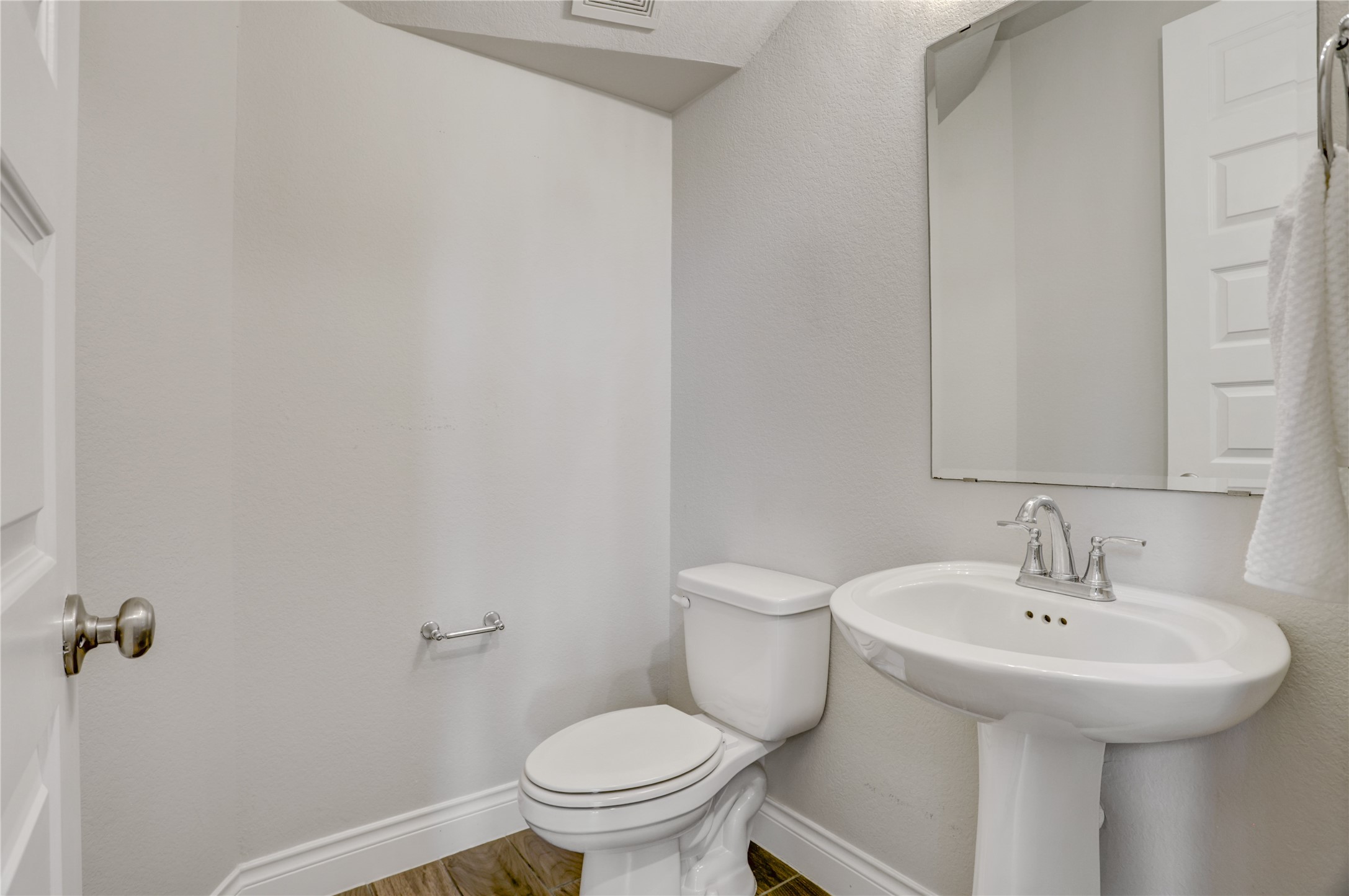  6907 Pondhawk Drive - 物件實景