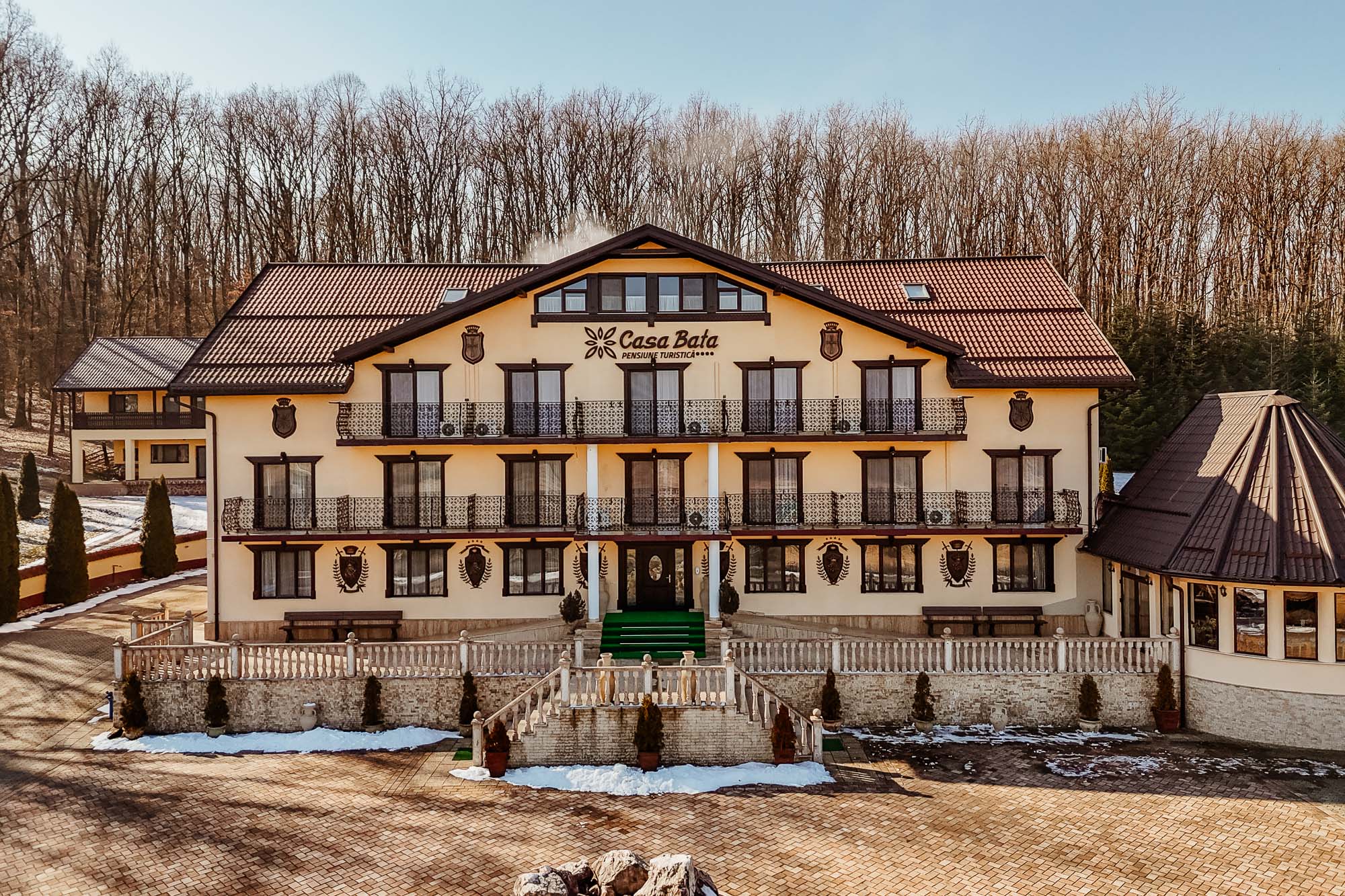 House of Bata Hunting and Spa Resort