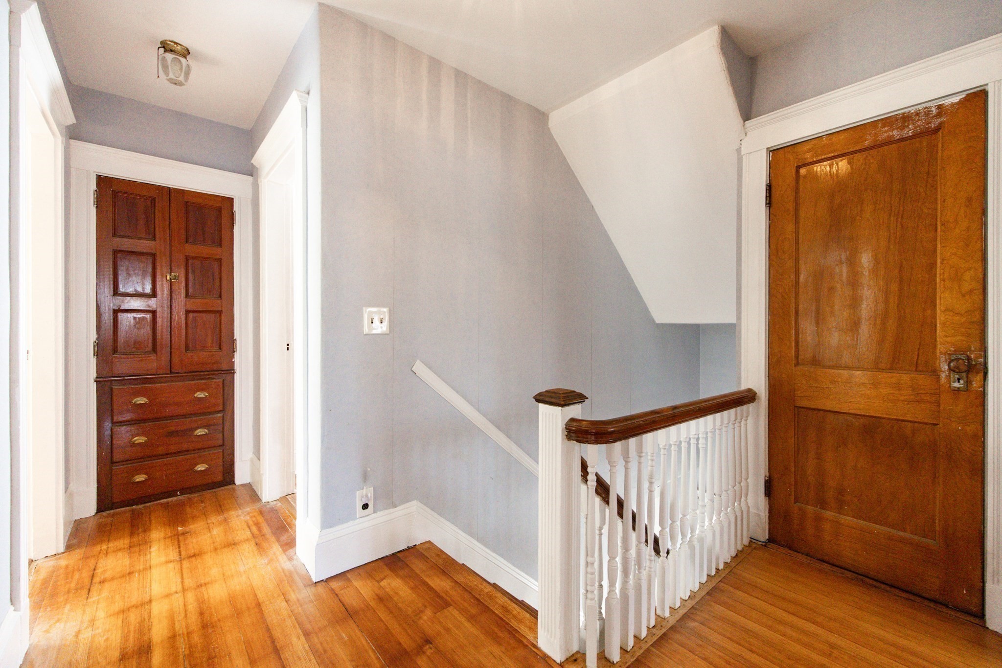 Winthrop, Massachusetts, 02152, United States, 5 Bedrooms Bedrooms, ,3 BathroomsBathrooms,Residential,For Sale,1980794