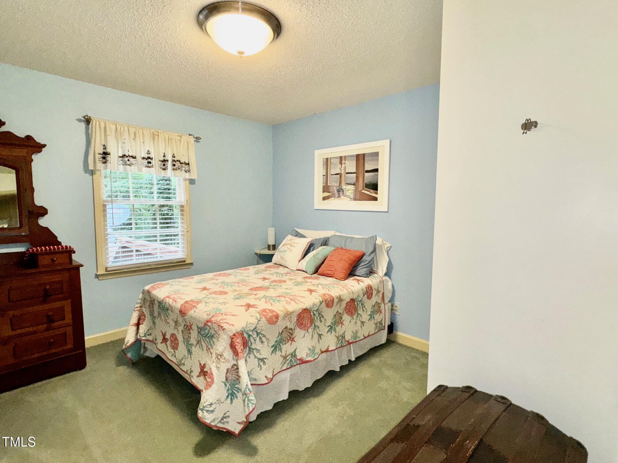 Henderson, North Carolina, 27537, United States, 3 Bedrooms Bedrooms, ,3 BathroomsBathrooms,Residential,For Sale,1848561