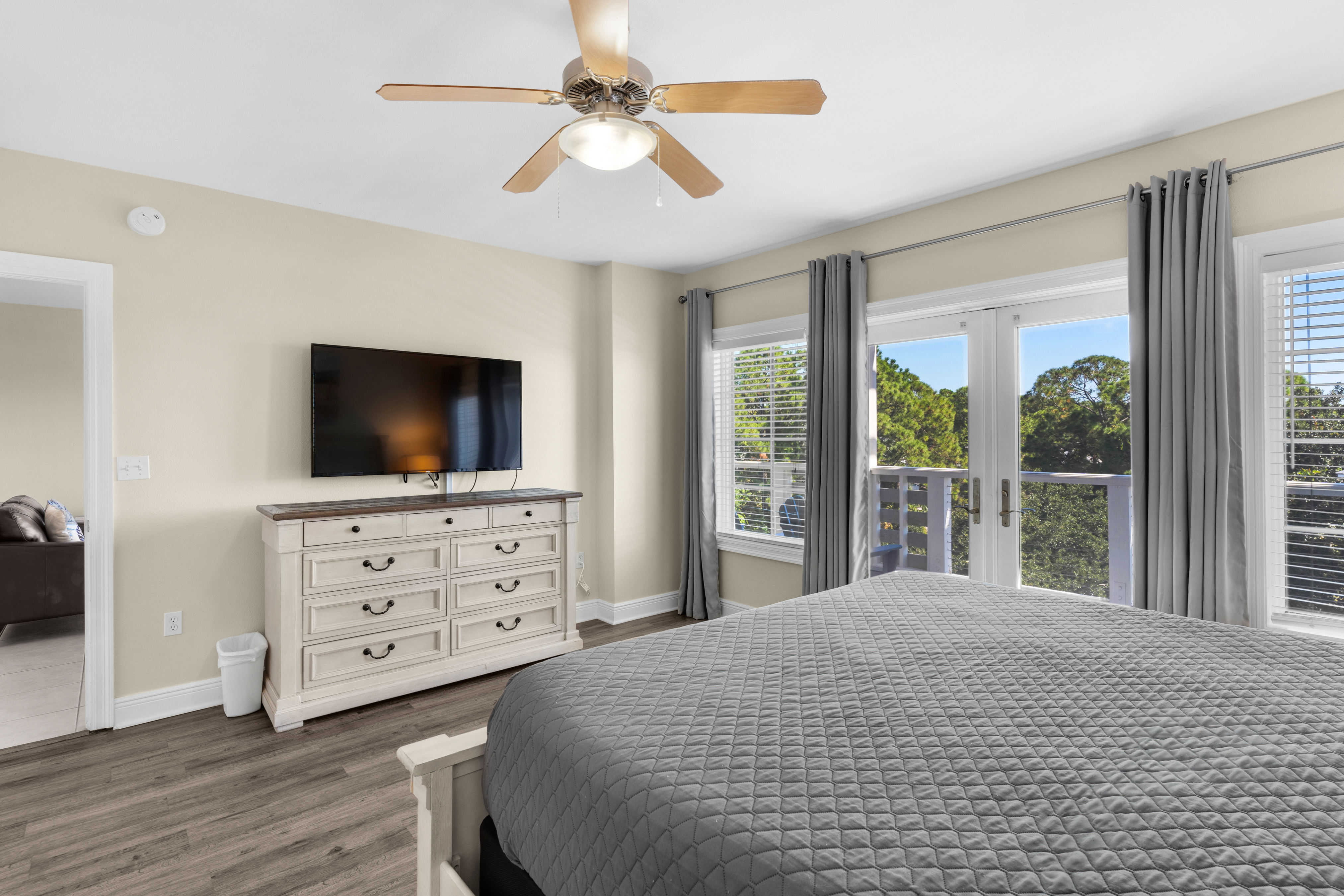  Top-Floor Coastal Condo Steps from Seagrove Beach - 物件實景