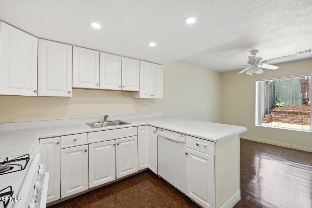 Santa Paula, California, 93060, United States, 3 Bedrooms Bedrooms, ,1 BathroomBathrooms,Residential,For Sale,1904492