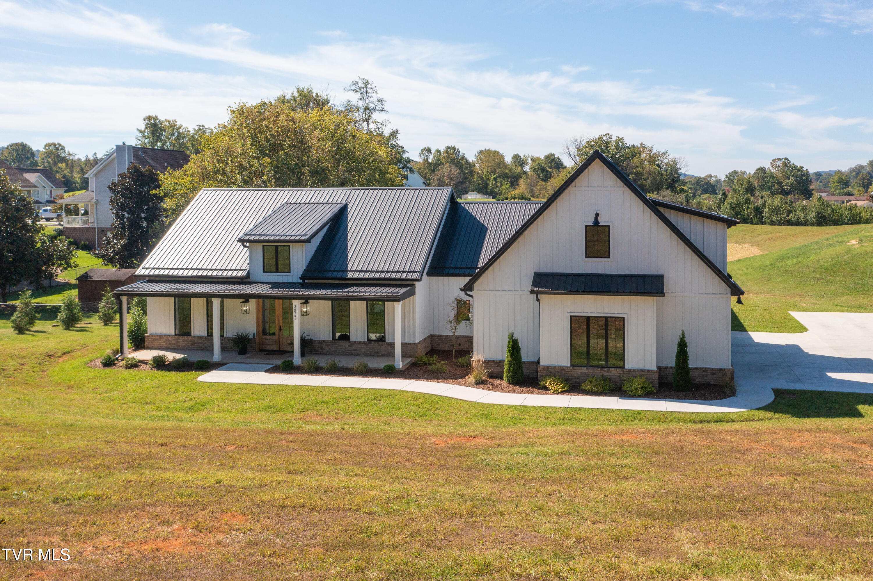 Kingsport, Tennessee, 37664, United States, 4 Bedrooms Bedrooms, ,4 BathroomsBathrooms,Residential,For Sale,1981214