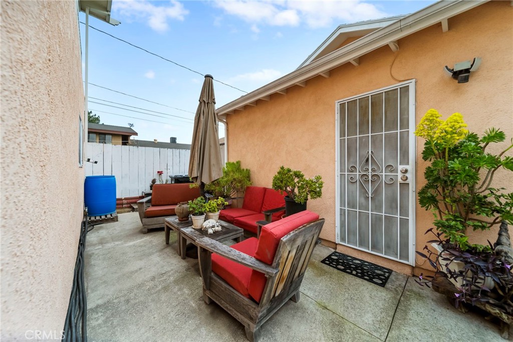Los Angeles, California, 90041, United States, ,Residential,For Sale,2013561