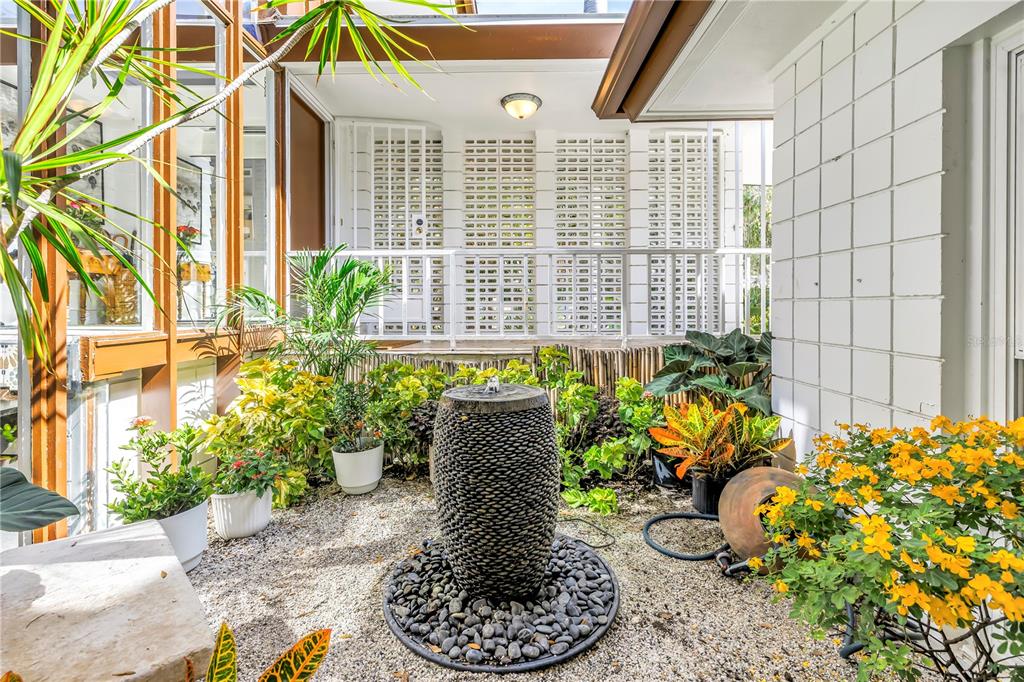 St Petersburg, Florida, 33704, United States, 4 Bedrooms Bedrooms, ,4 BathroomsBathrooms,Residential,For Sale,1991901