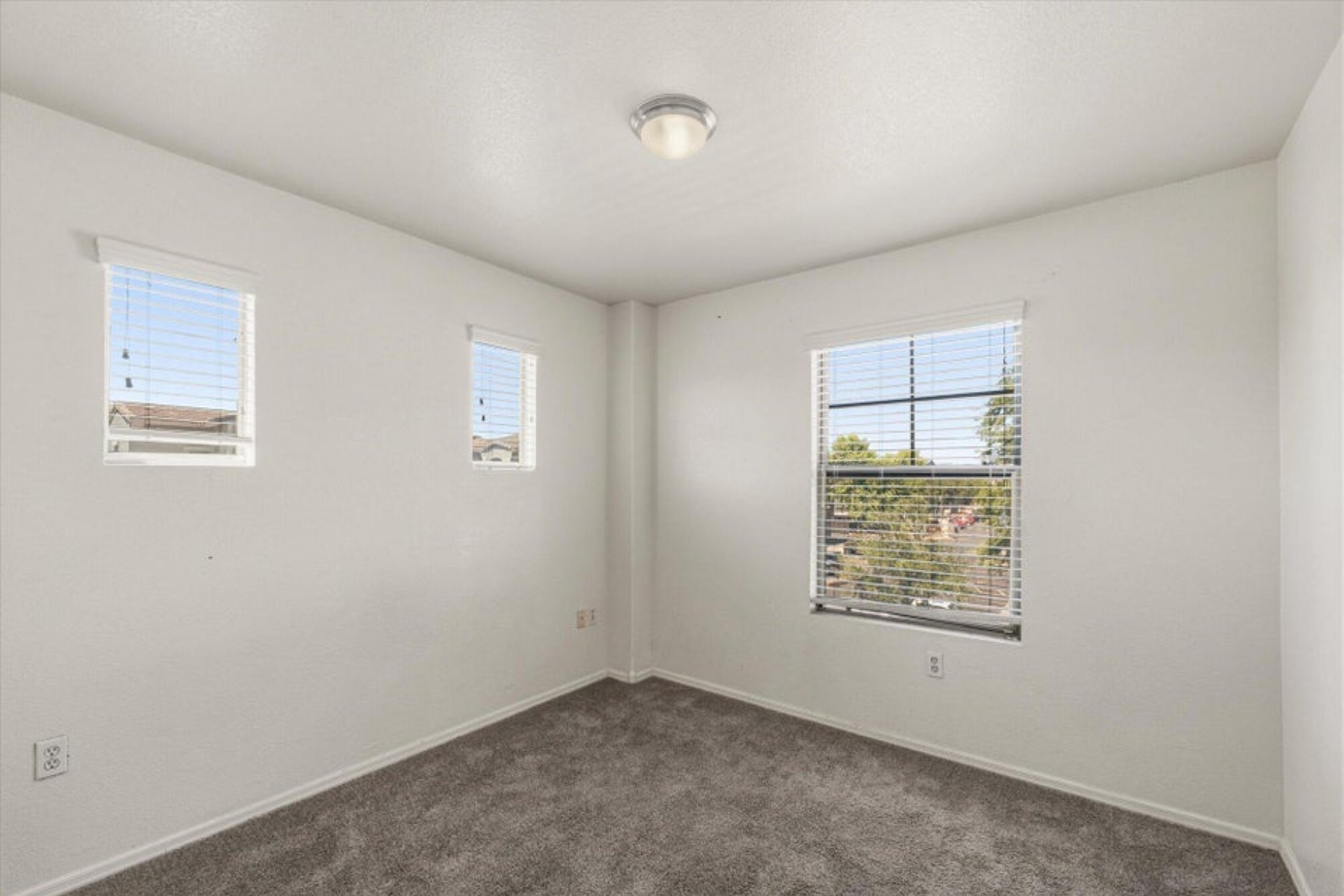  2401 E Rio Salado Parkway ¦ Tempe, AZ - 物件實景