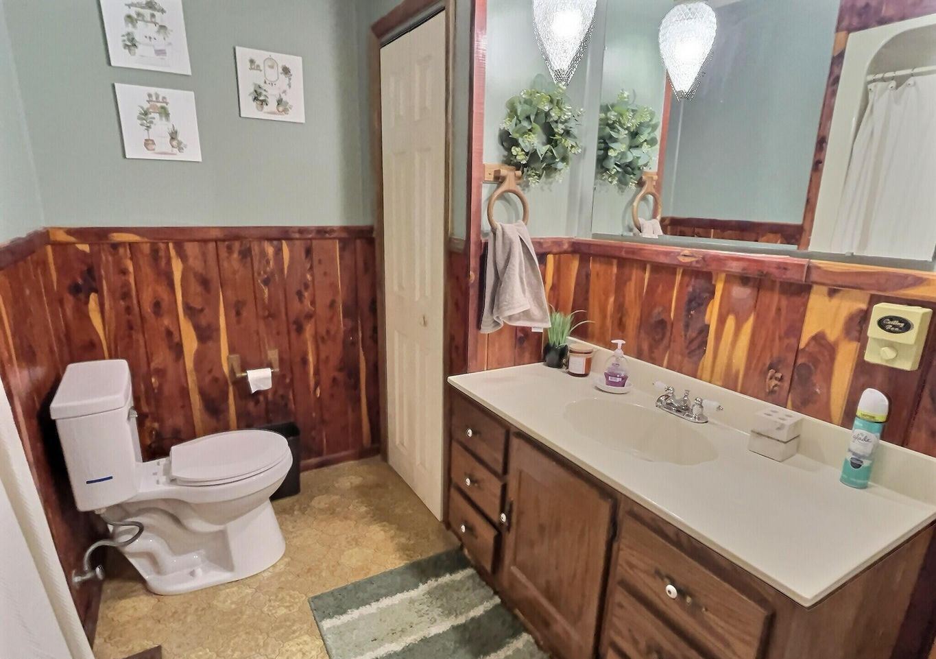 Palatka, Florida, 32177, United States, 4 Bedrooms Bedrooms, ,3 BathroomsBathrooms,Residential,For Sale,1898864