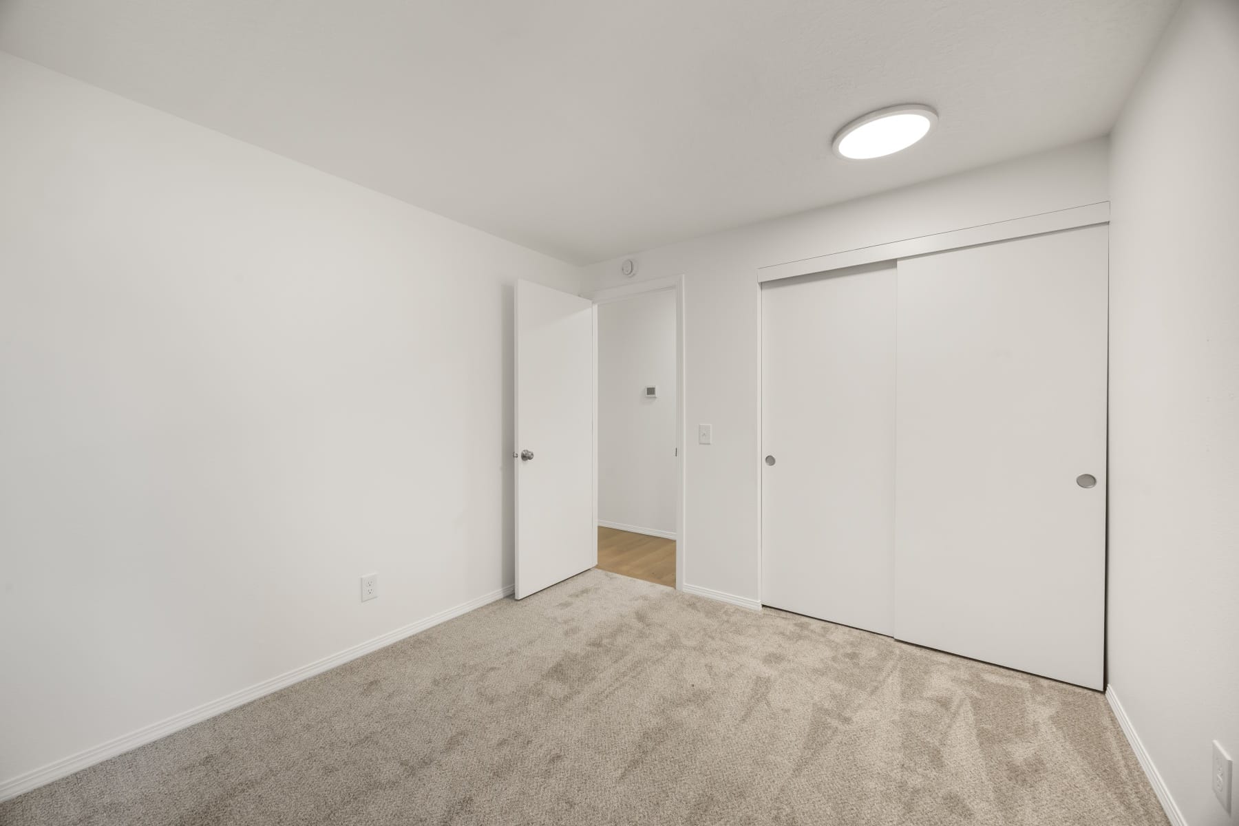  5834 SW 59TH CT Portland, OR 97221 - 物件實景