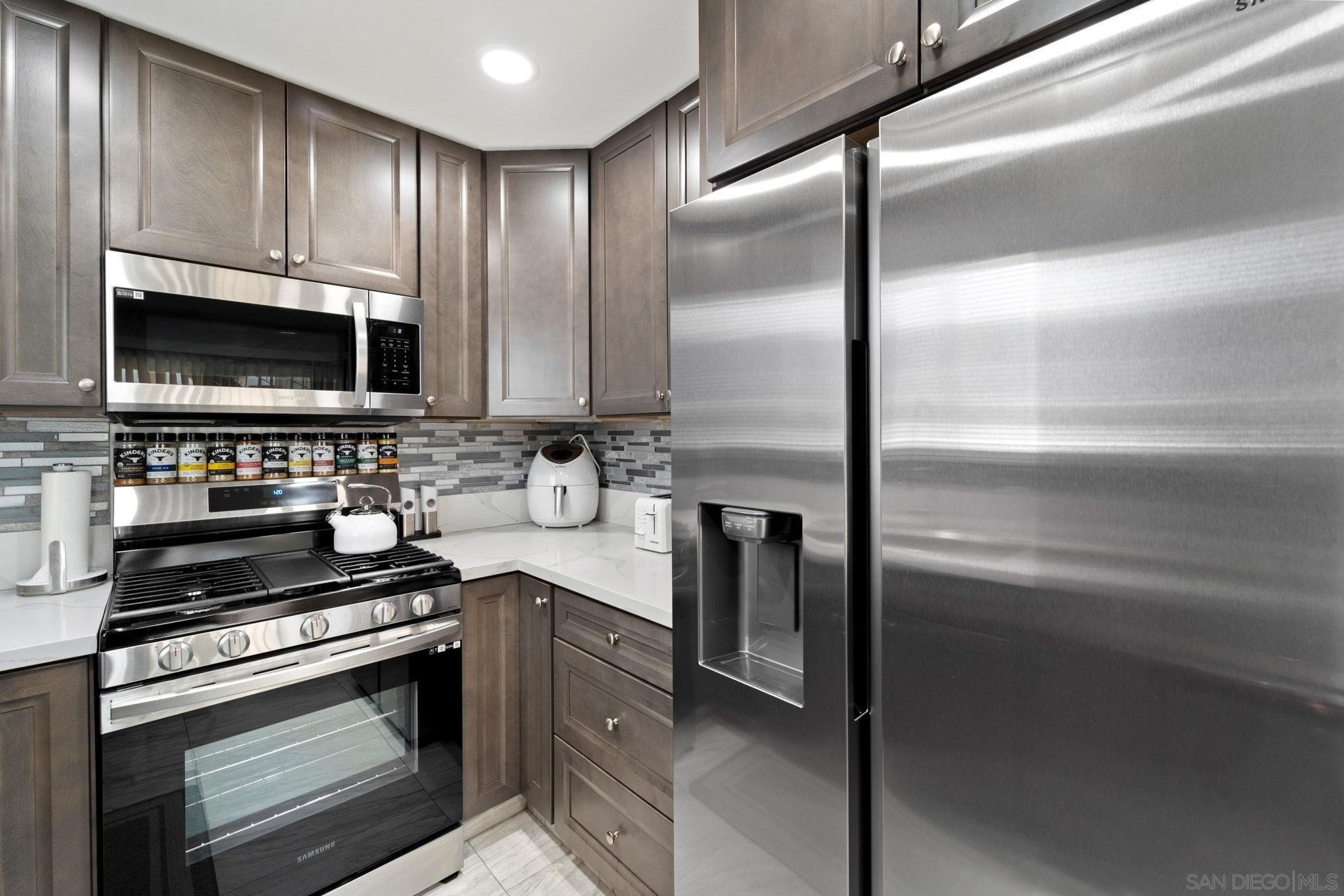 El Cajon, California, 92020, United States, 3 Bedrooms Bedrooms, ,2 BathroomsBathrooms,Residential,For Sale,1784508