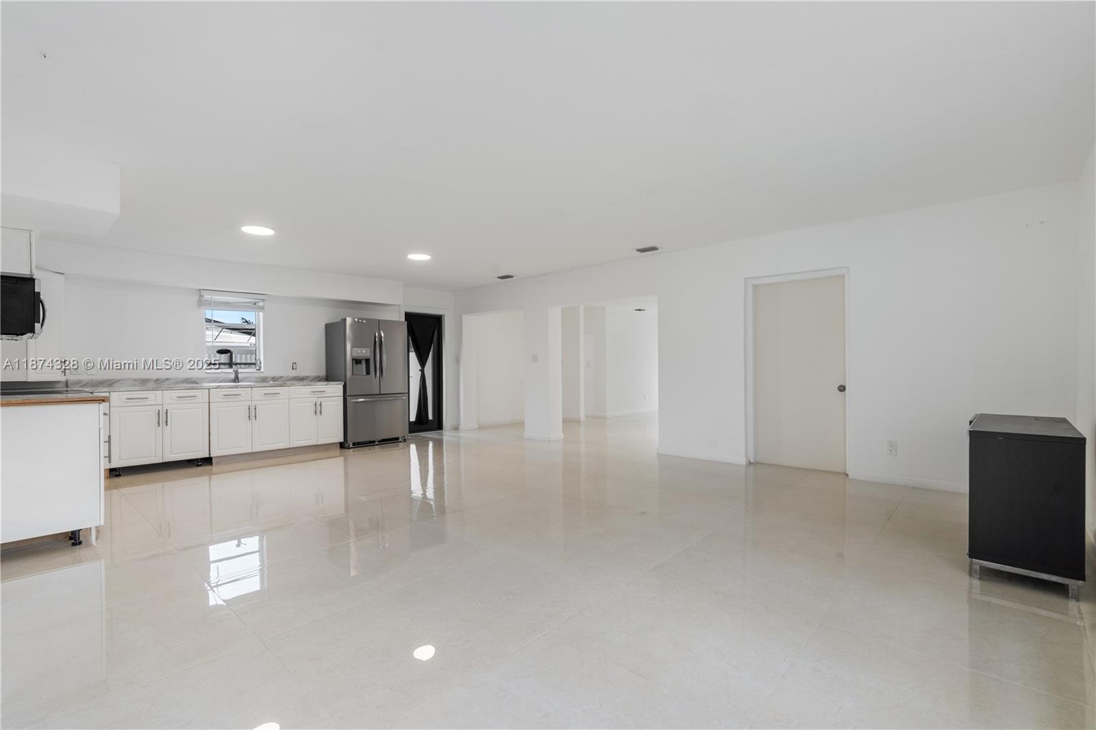 Miami, Florida, 33176, United States, 3 Bedrooms Bedrooms, ,1 BathroomBathrooms,Residential,For Sale,1941991