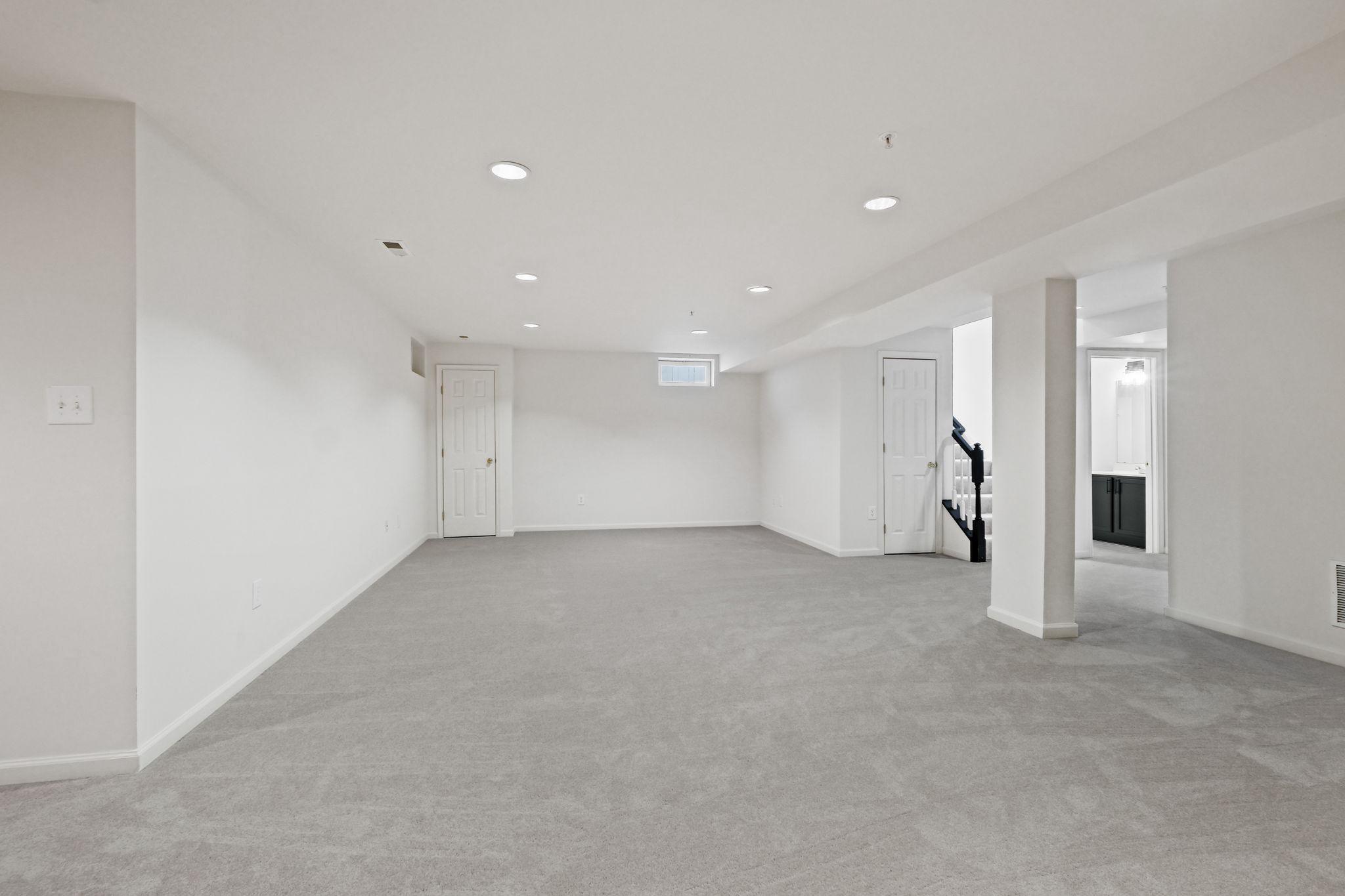  845 Lake Varuna Drive, Gaithersburg, MD, 20878 - 物件實景