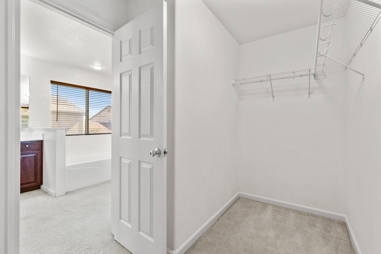 Patterson, California, 95363, United States, 5 Bedrooms Bedrooms, ,4 BathroomsBathrooms,Residential,For Sale,1976897