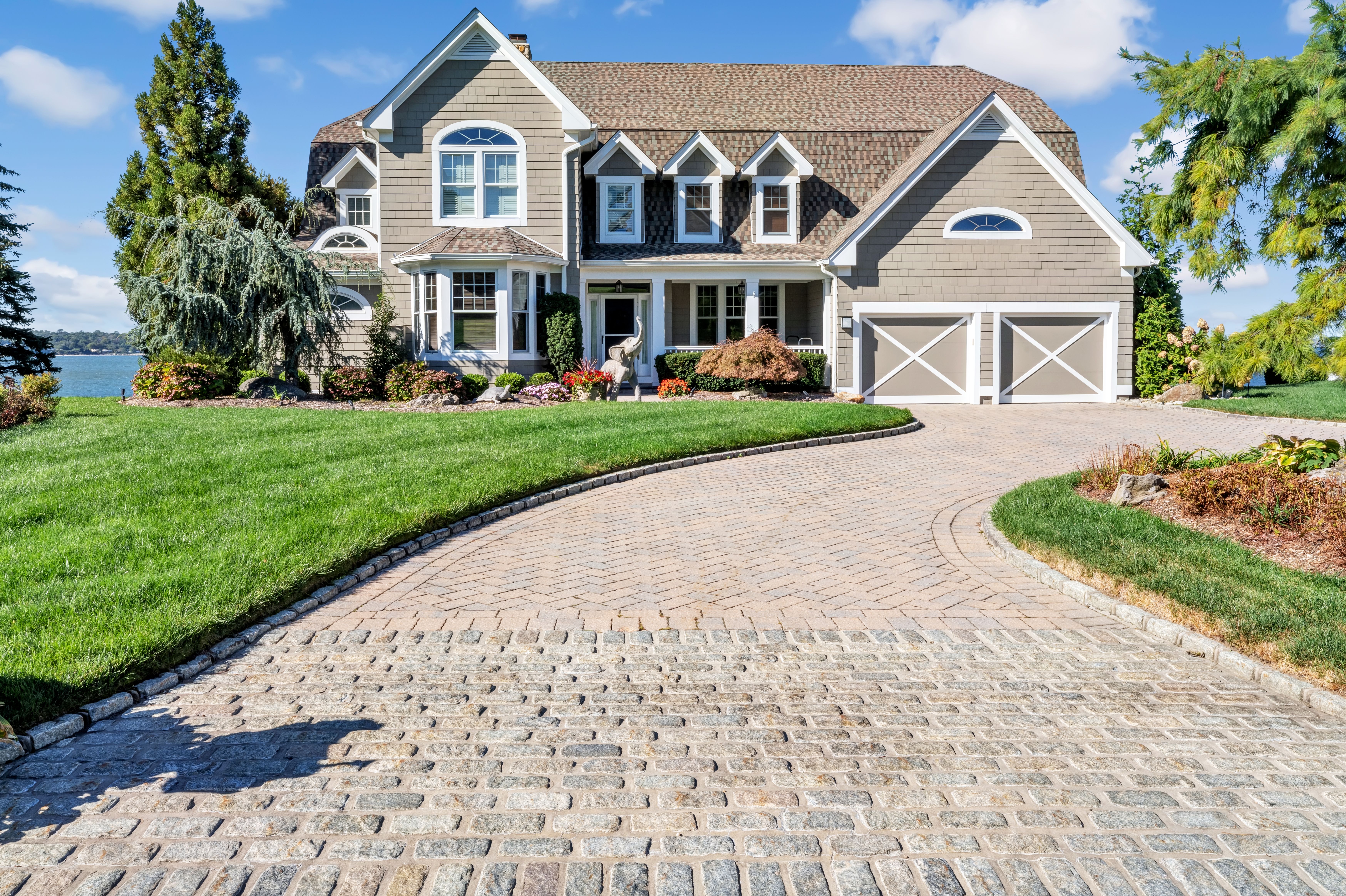  40 Pembroke Drive, Glen Cove, NY, 11542 - 物件實景