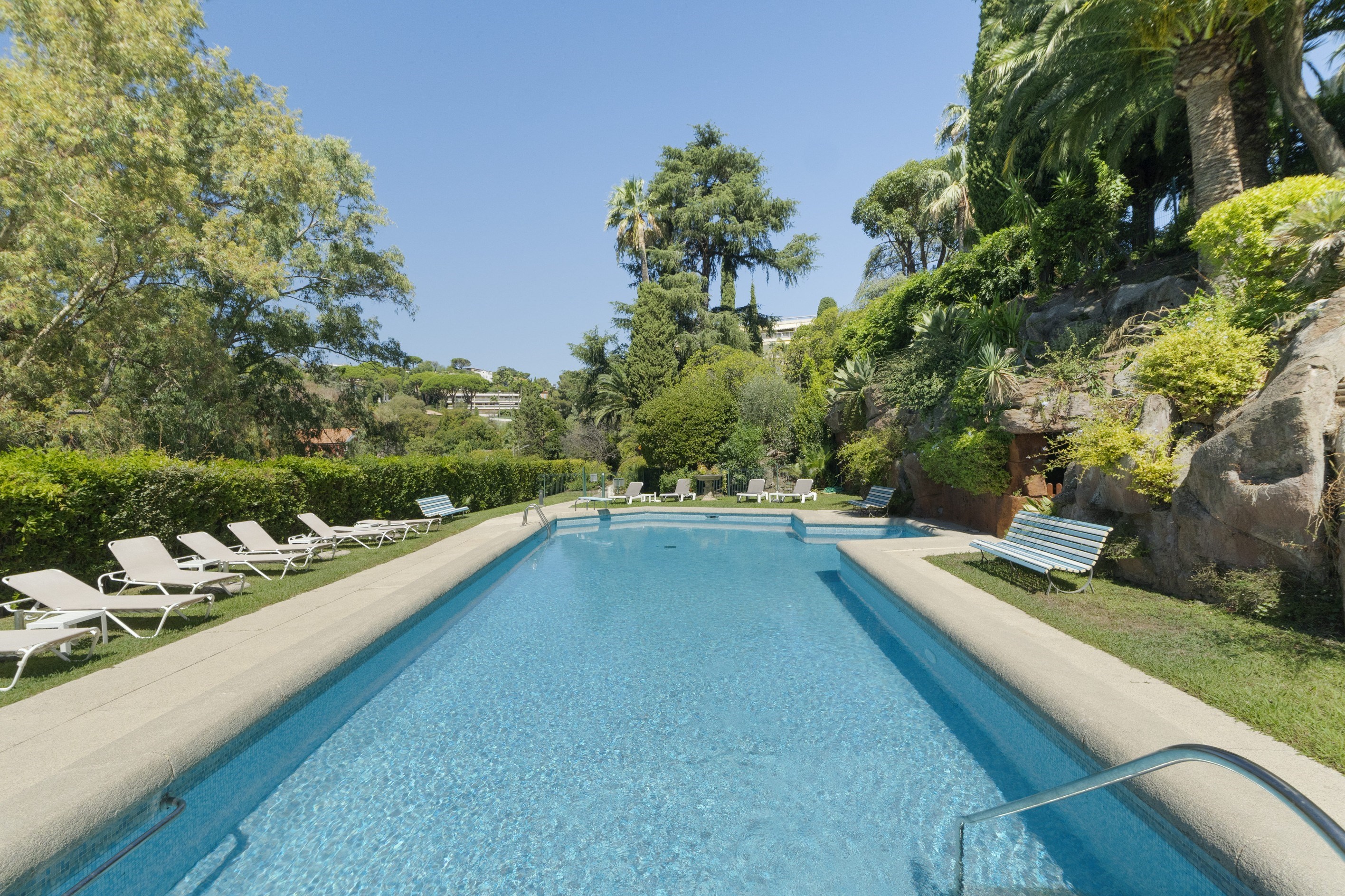  Cannes Croix des Gardes, luxury garden apartment for sale, sea views, private g… - 物件實景