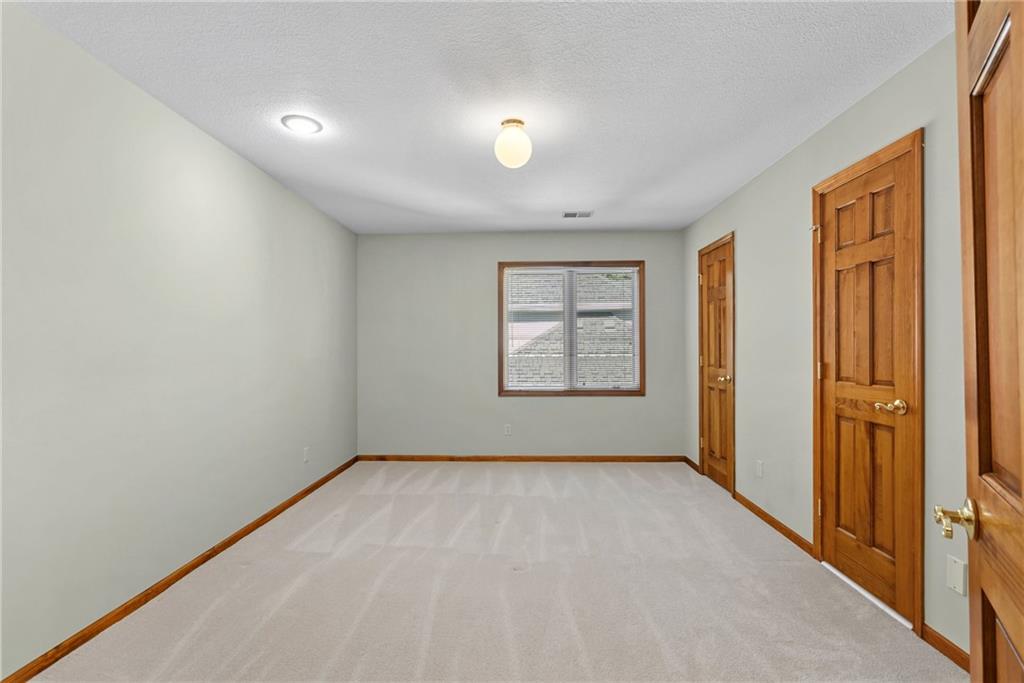 Sherwood Dr, Leawood, KS 66209 #1