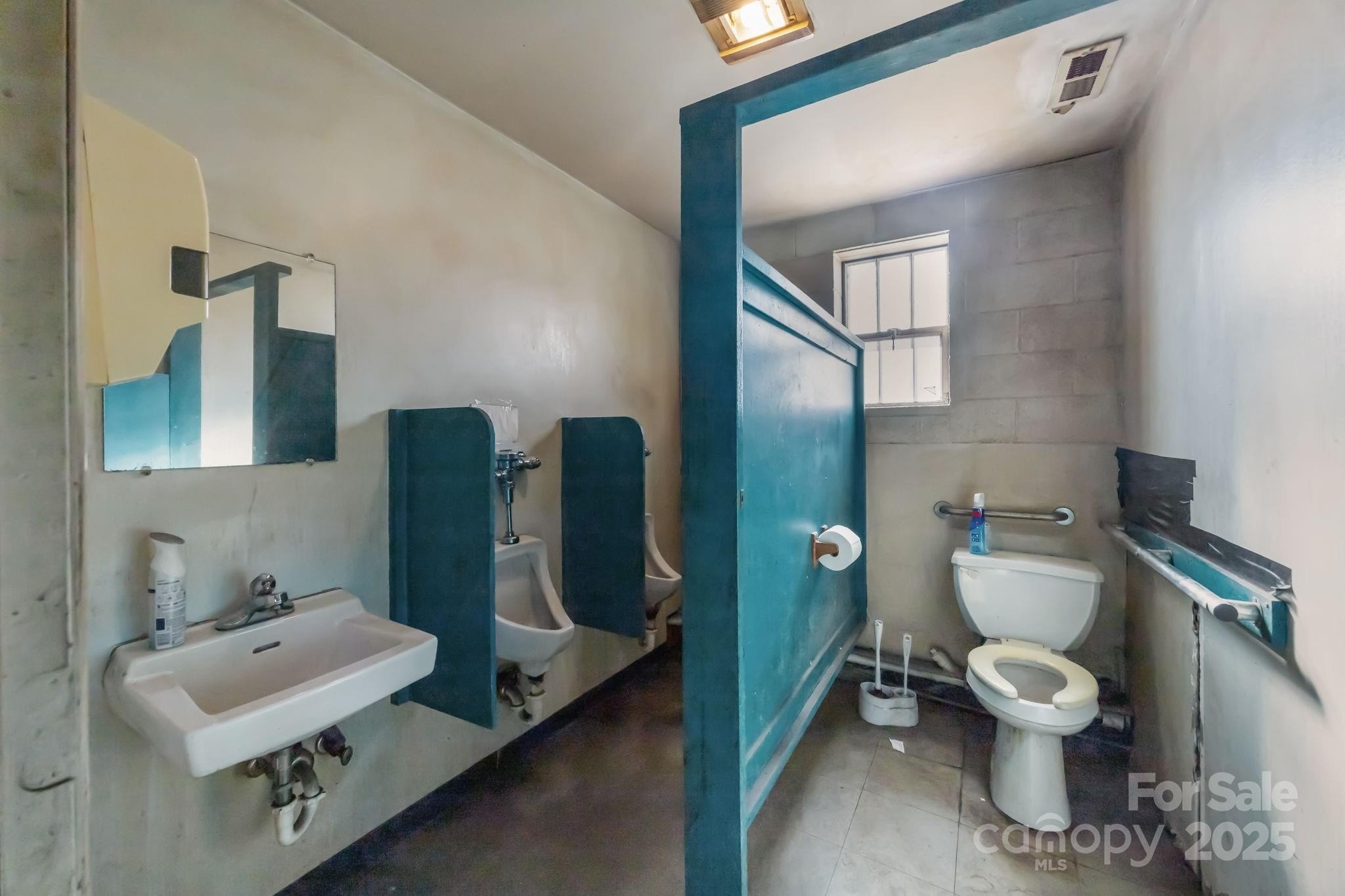 Statesville, North Carolina, 28677, United States, ,Residential,For Sale,2005927