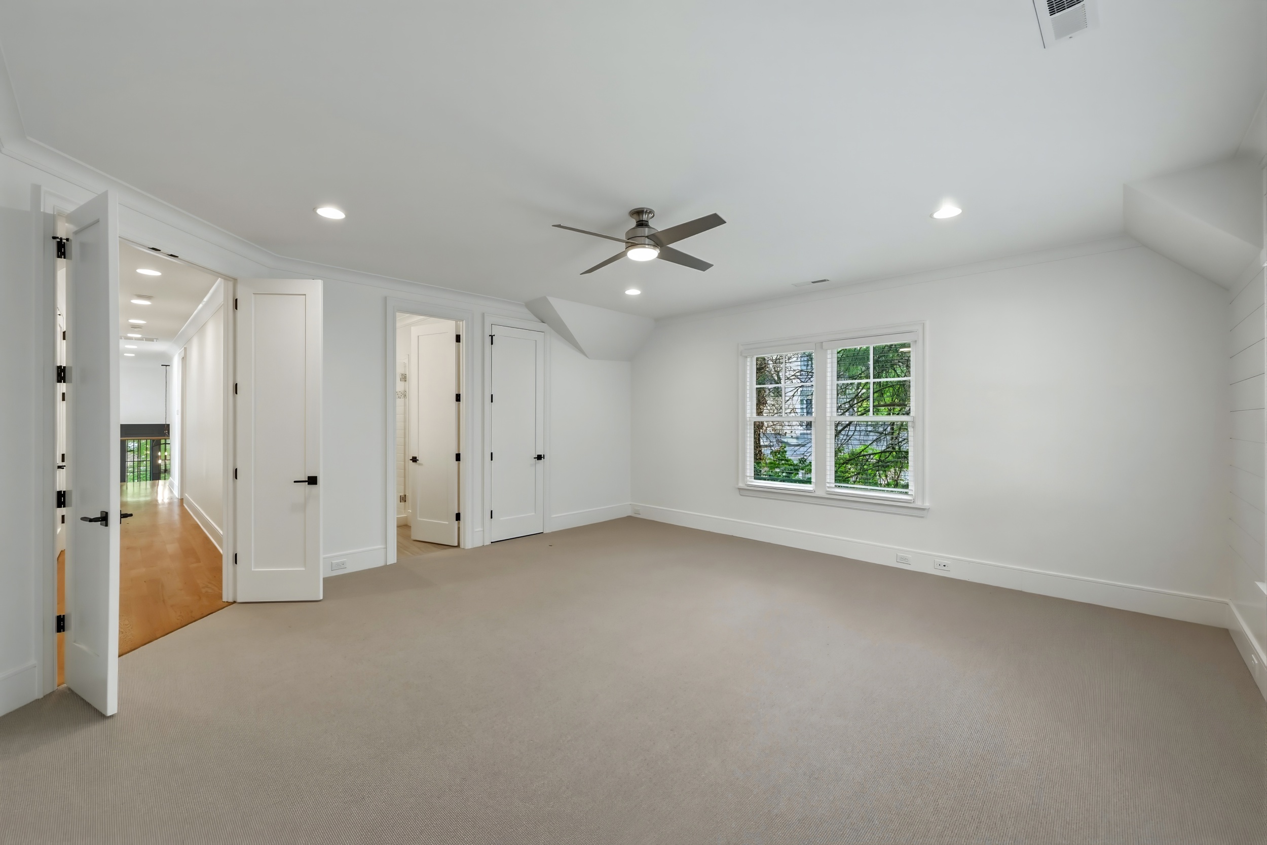  2721 Saint Marys Street, Raleigh, NC 27609 - 物件實景