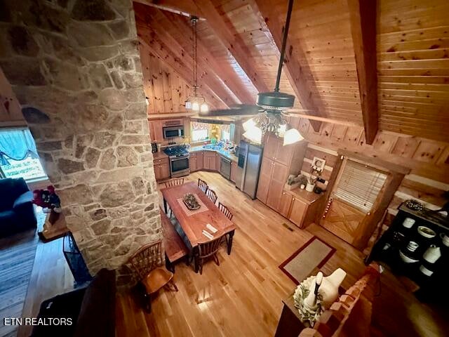 Jonesville, Virginia, 24263, United States, 6 Bedrooms Bedrooms, ,2 BathroomsBathrooms,Residential,For Sale,1979126