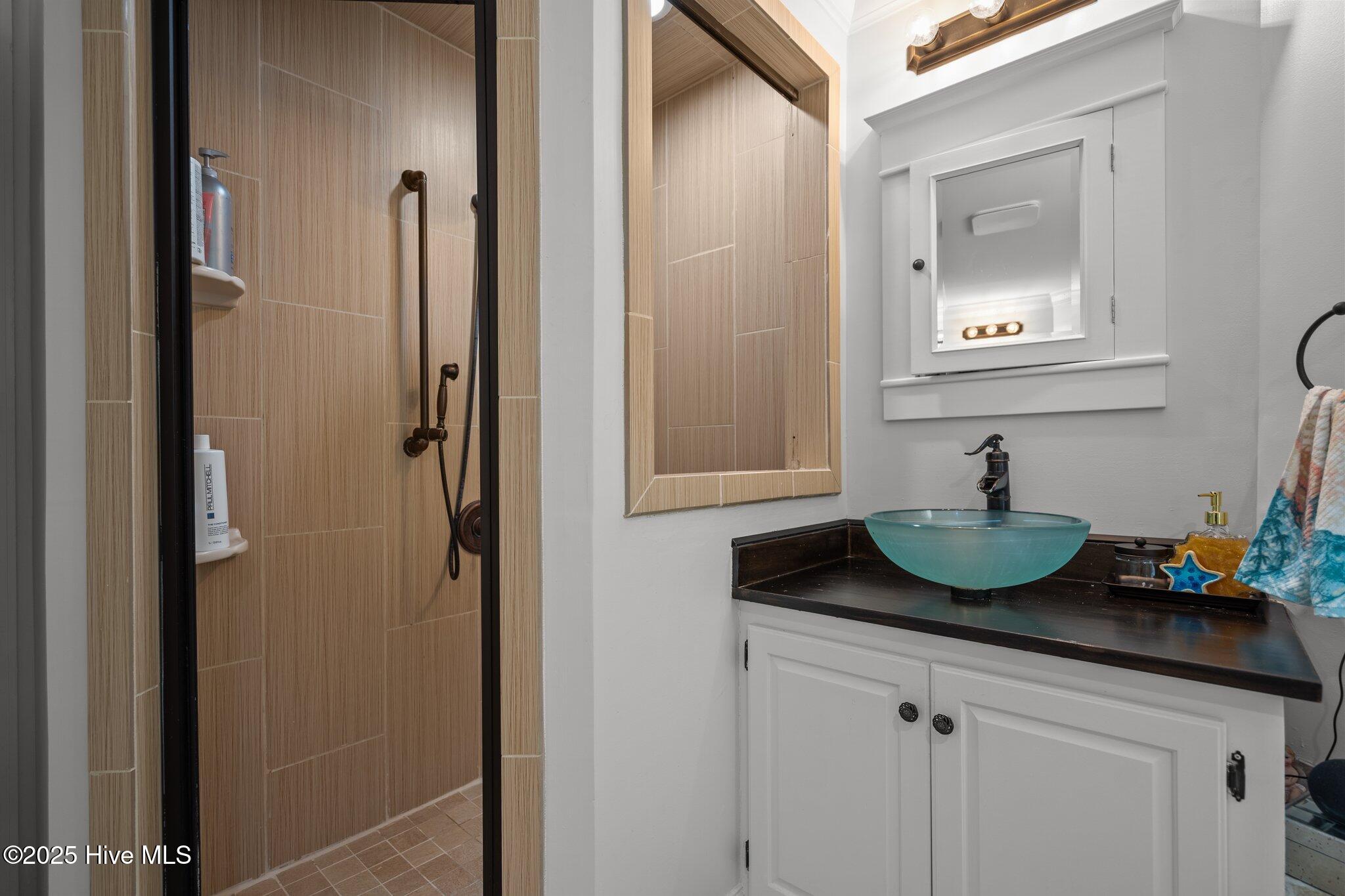 Wallace, North Carolina, 28466, United States, 4 Bedrooms Bedrooms, ,4 BathroomsBathrooms,Residential,For Sale,1982430