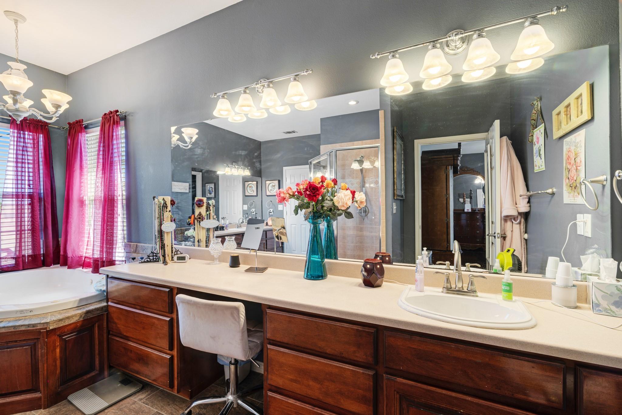 Deport, Texas, 75436, United States, 3 Bedrooms Bedrooms, ,3 BathroomsBathrooms,Residential,For Sale,1982832