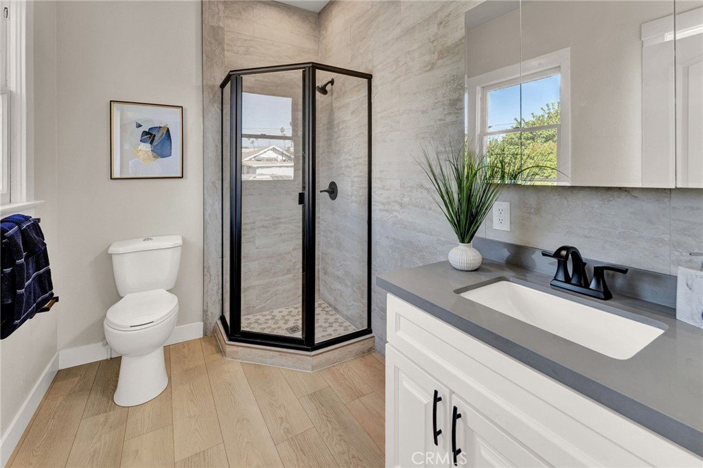 Los Angeles, California, 90042, United States, 3 Bedrooms Bedrooms, ,2 BathroomsBathrooms,Residential,For Sale,1920545