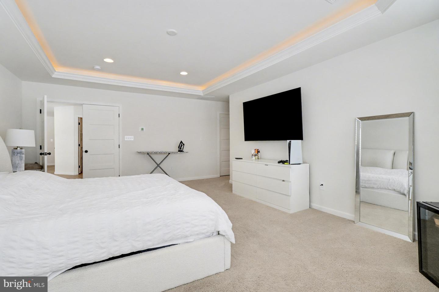 York, Pennsylvania, 17403, United States, 5 Bedrooms Bedrooms, ,6 BathroomsBathrooms,Residential,For Sale,2003251